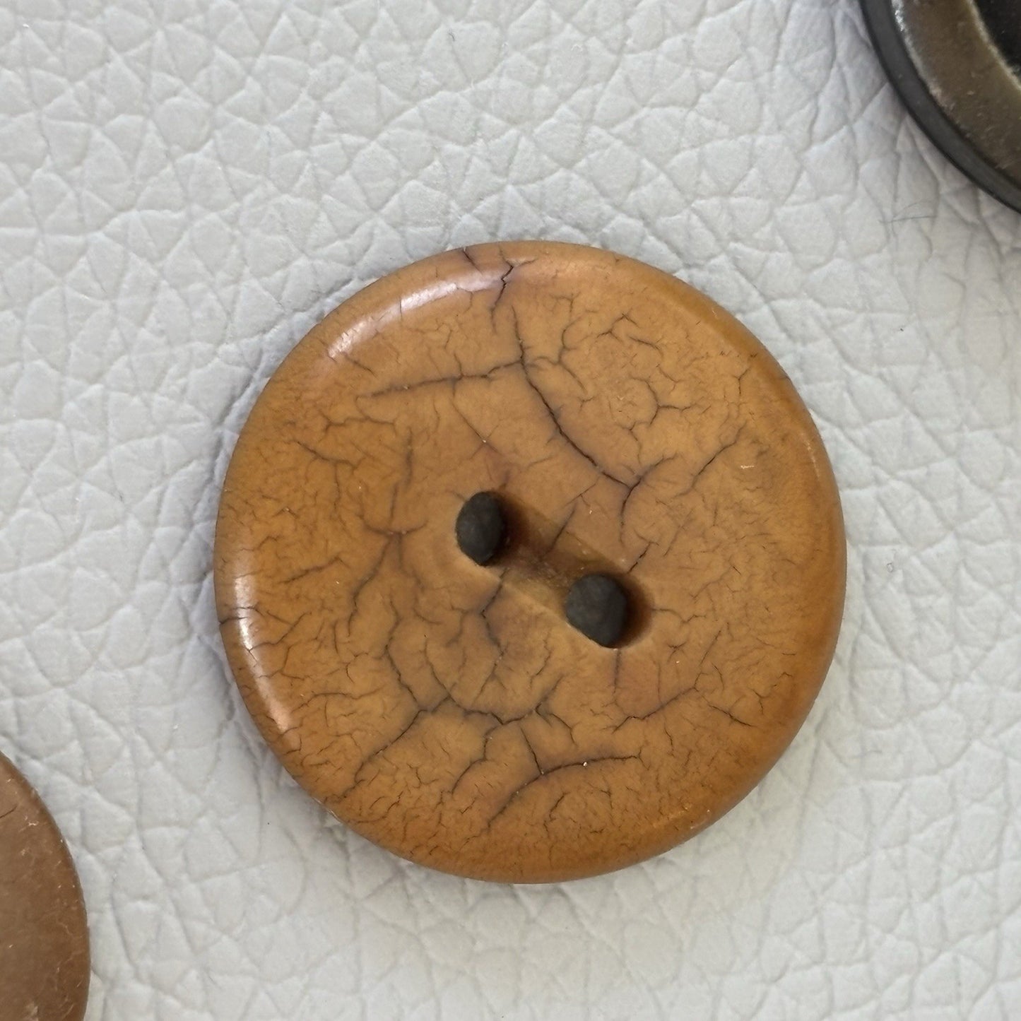 Vintage Brown Bakelite & Casein Button Lot 1930s-40s • Carved & Etched Styles