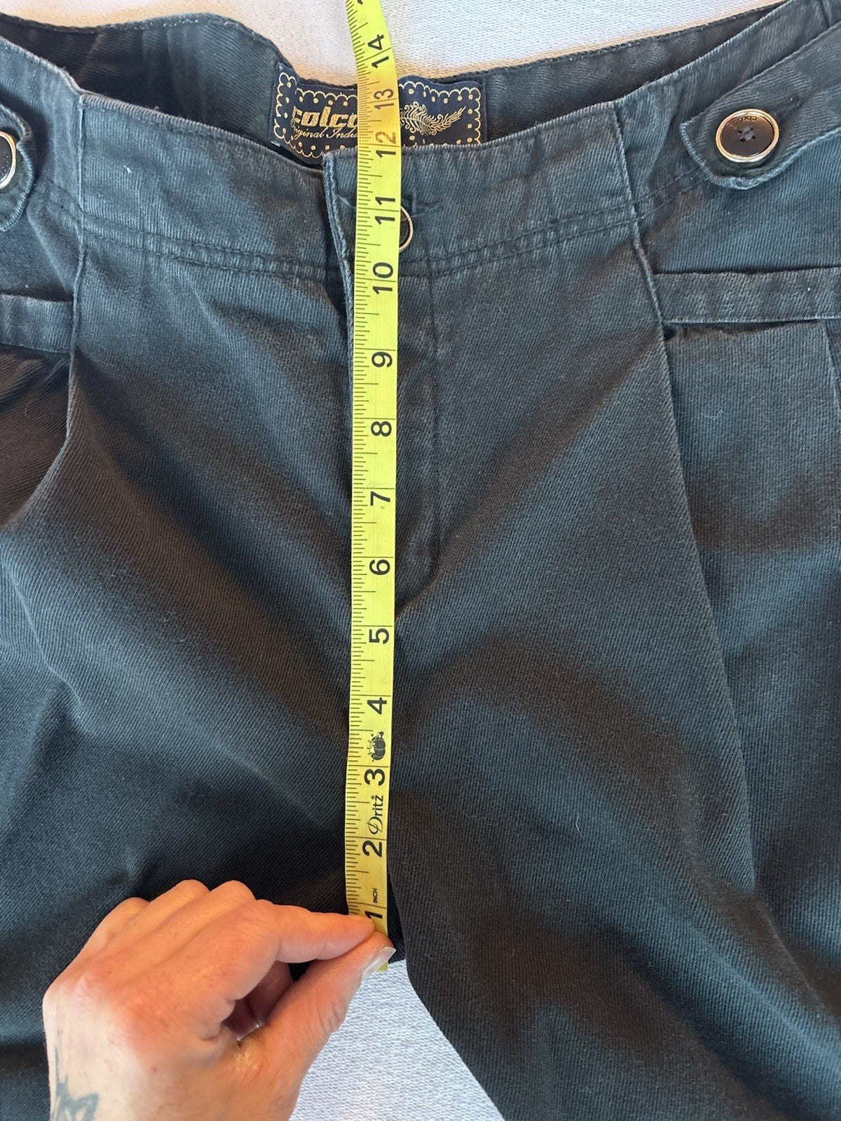 Colcci Black Pleated Tapered Jeans | 8 — detail photo 13