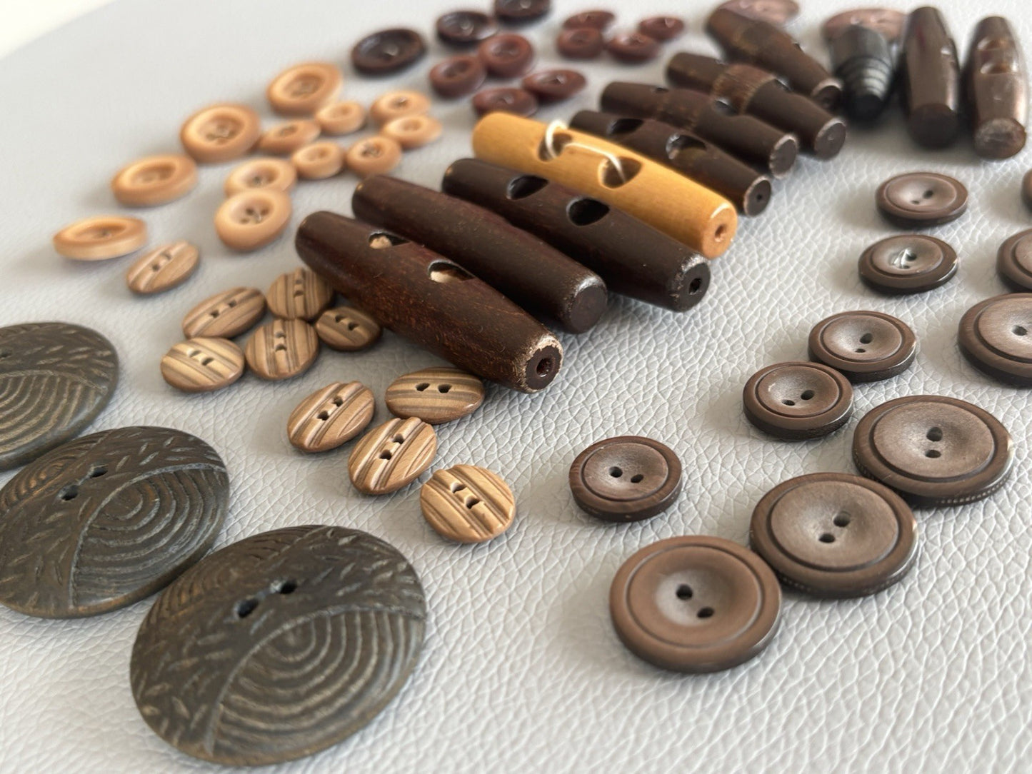 Vintage Wooden Buttons + Toggle. Small New Plastic Buttons Four Hole Two Hole