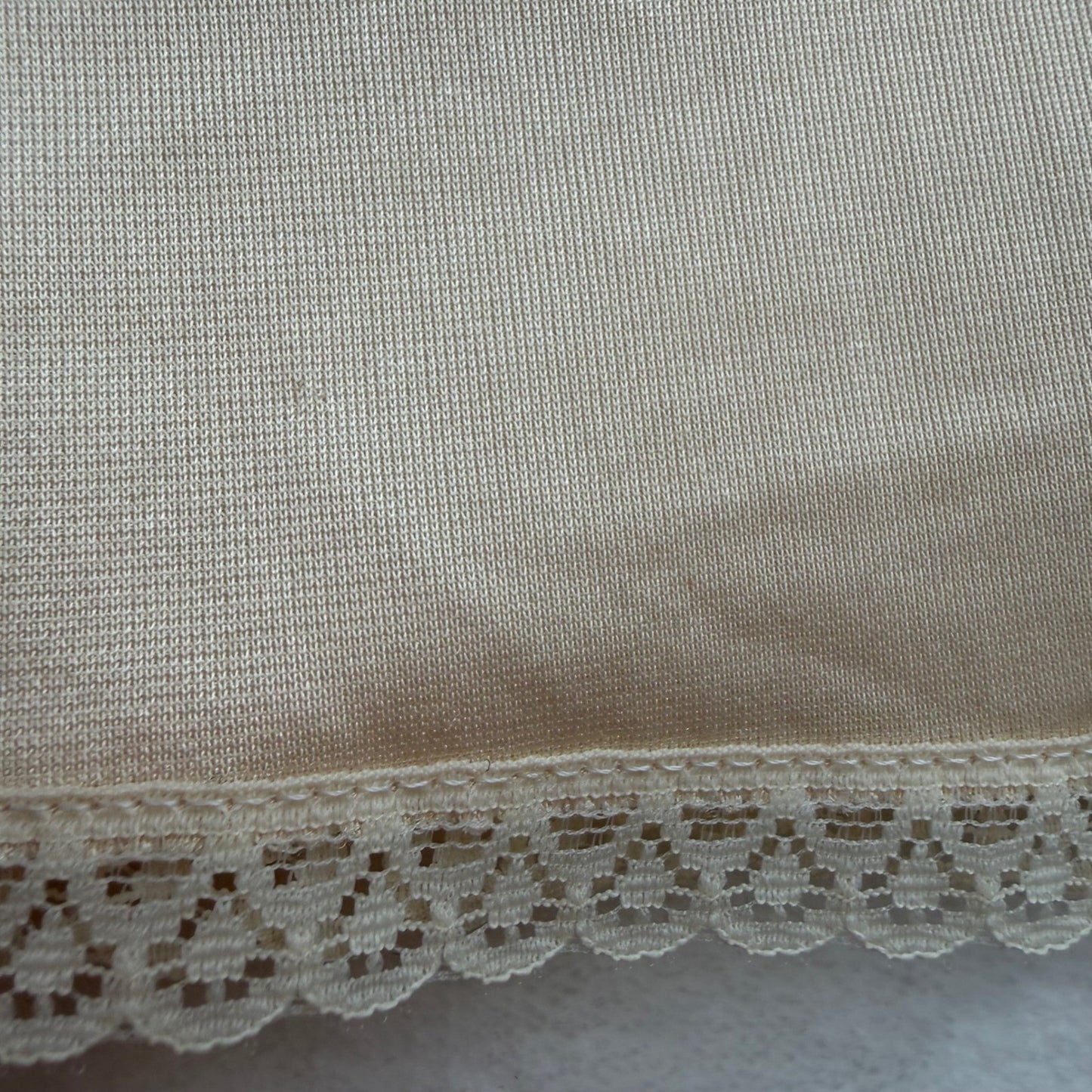 Vintage Maxi Half Slip Womens Size S/M Excellent Condition Nude Lace Trim