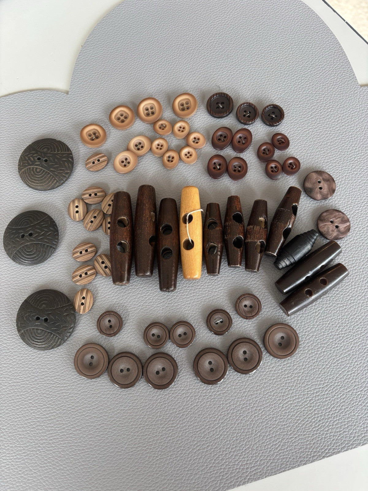 Vintage Wooden Buttons + Toggle. Small New Plastic Buttons Four Hole Two Hole