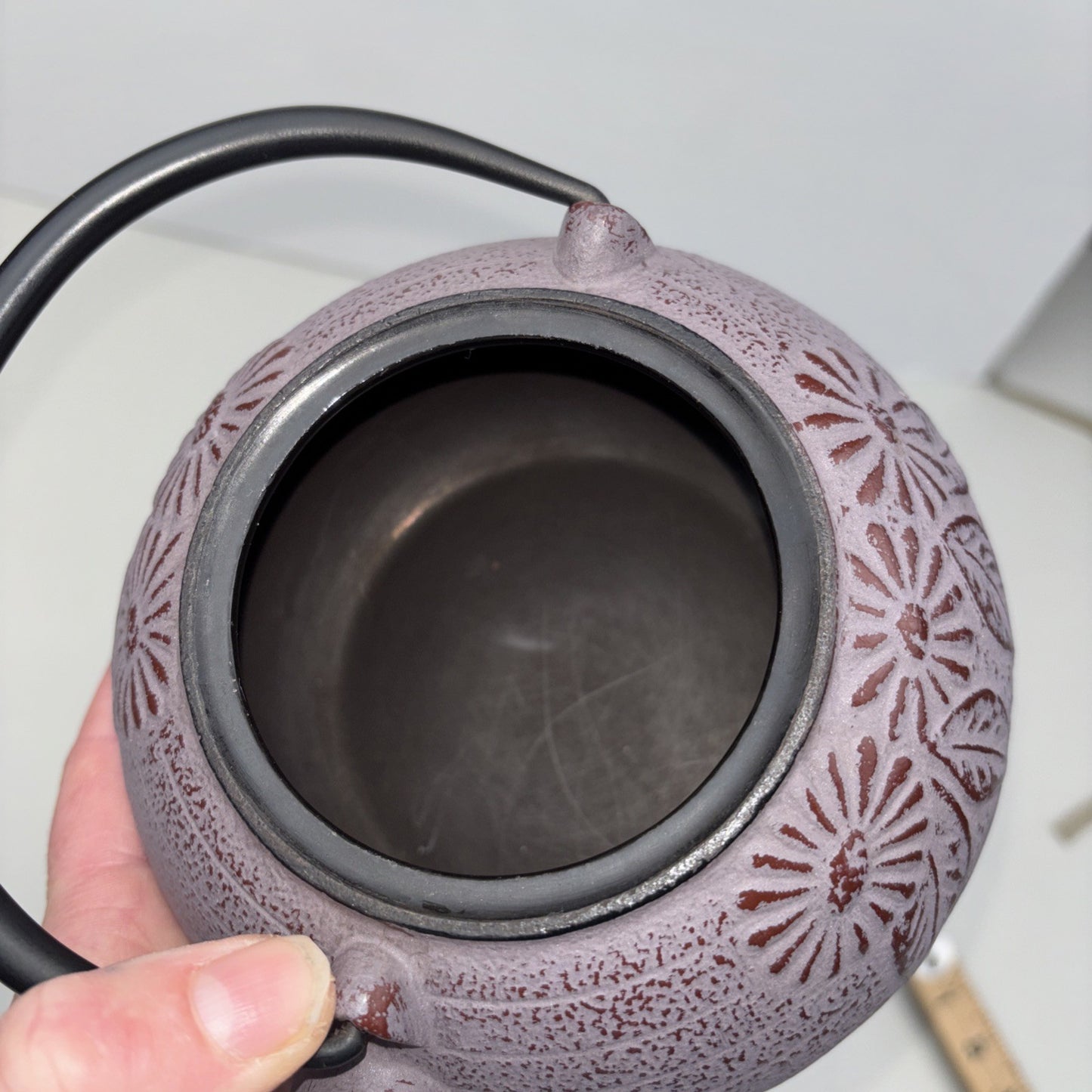 Purple Japanese Cast Iron Teapot Tetsubin Floral Chrysanthemum Pattern Rare