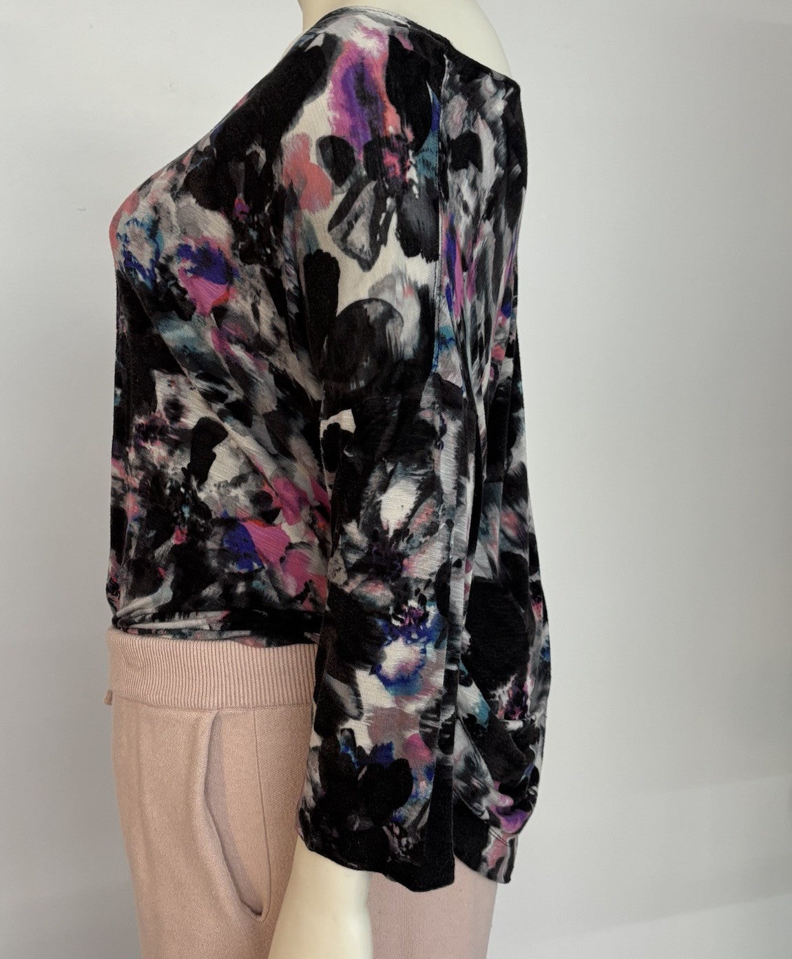 Women's NWT Black Sweater + Pink Jogger's Plus Size XXL Pockets Outfit Basiccore
