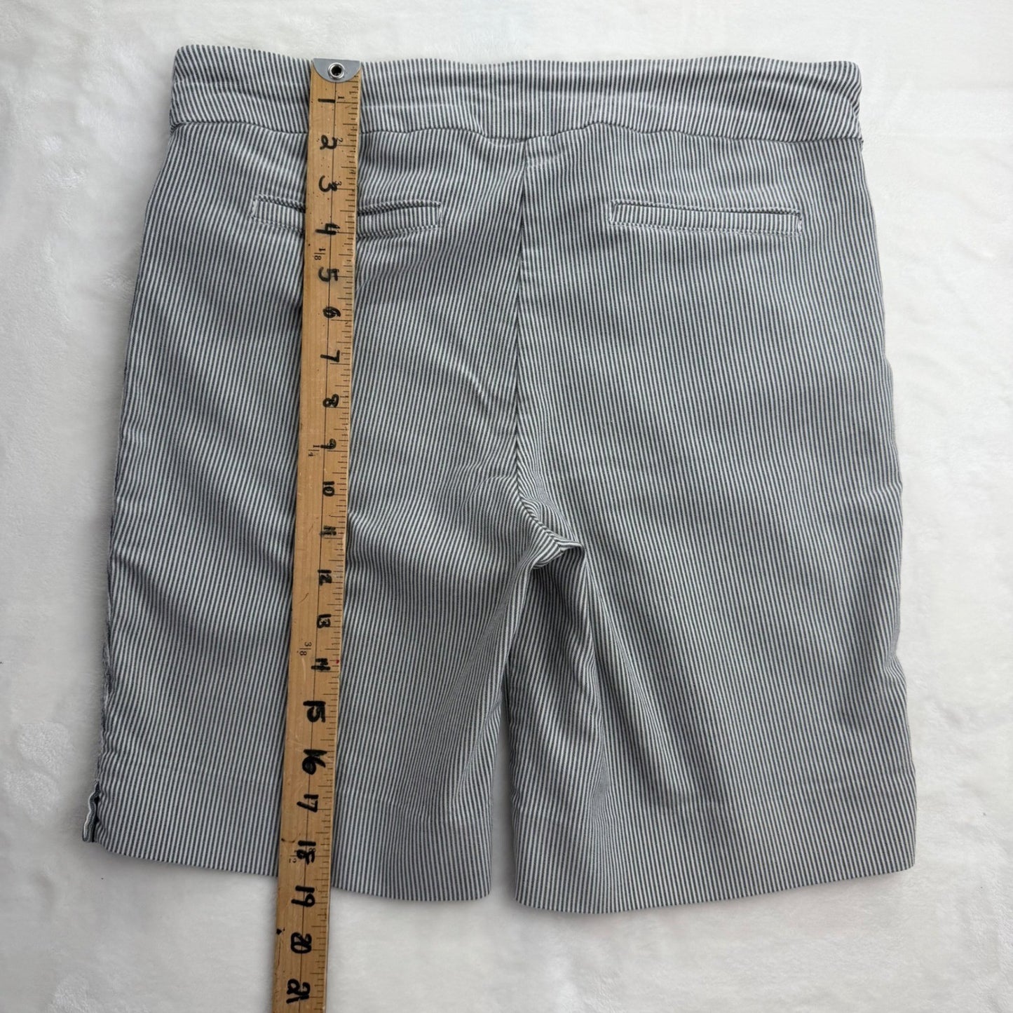 Hilary Radley Black White Pinstripe Pull On Shorts Stretch Size 10 Nautical Prep