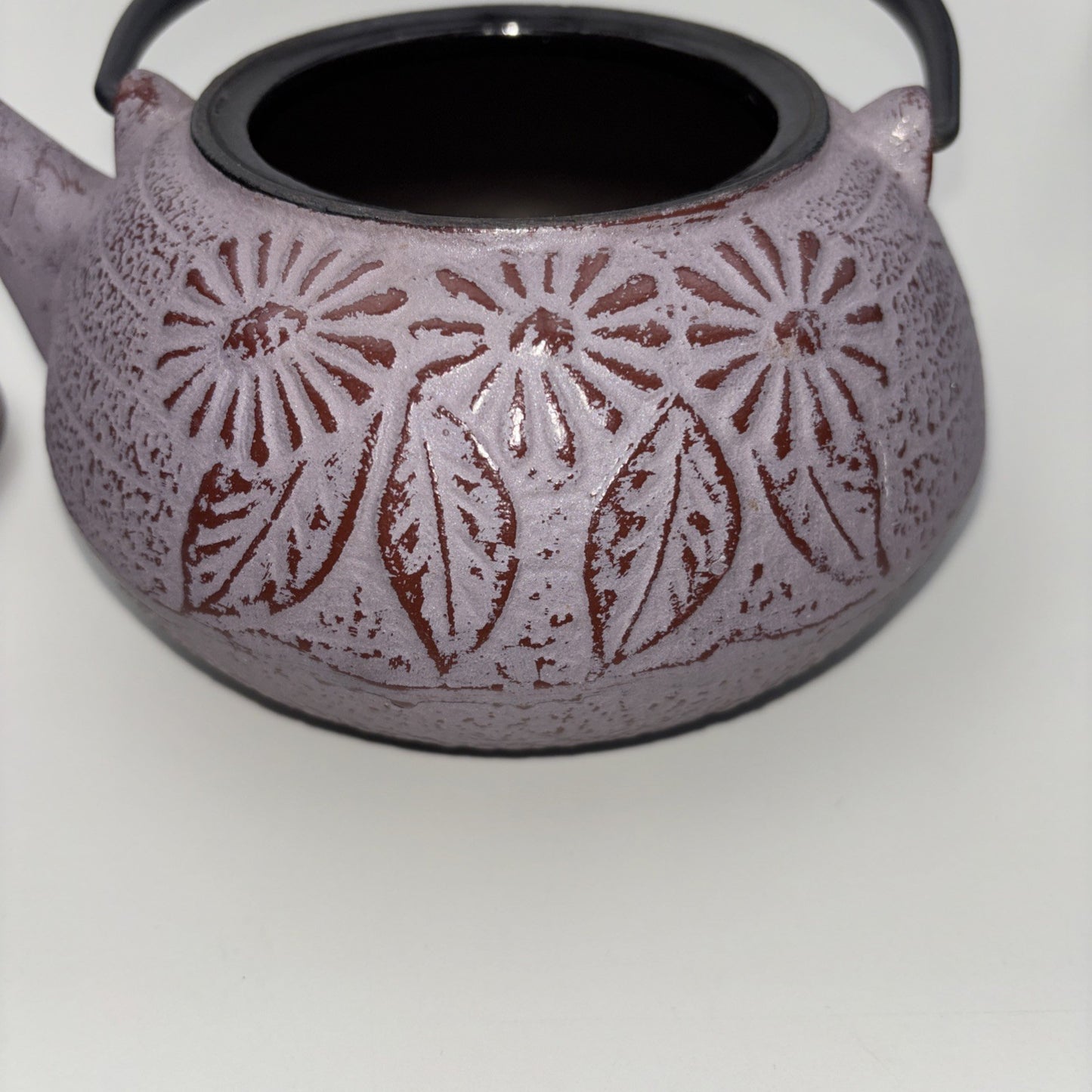 Purple Japanese Cast Iron Teapot Tetsubin Floral Chrysanthemum Pattern Rare