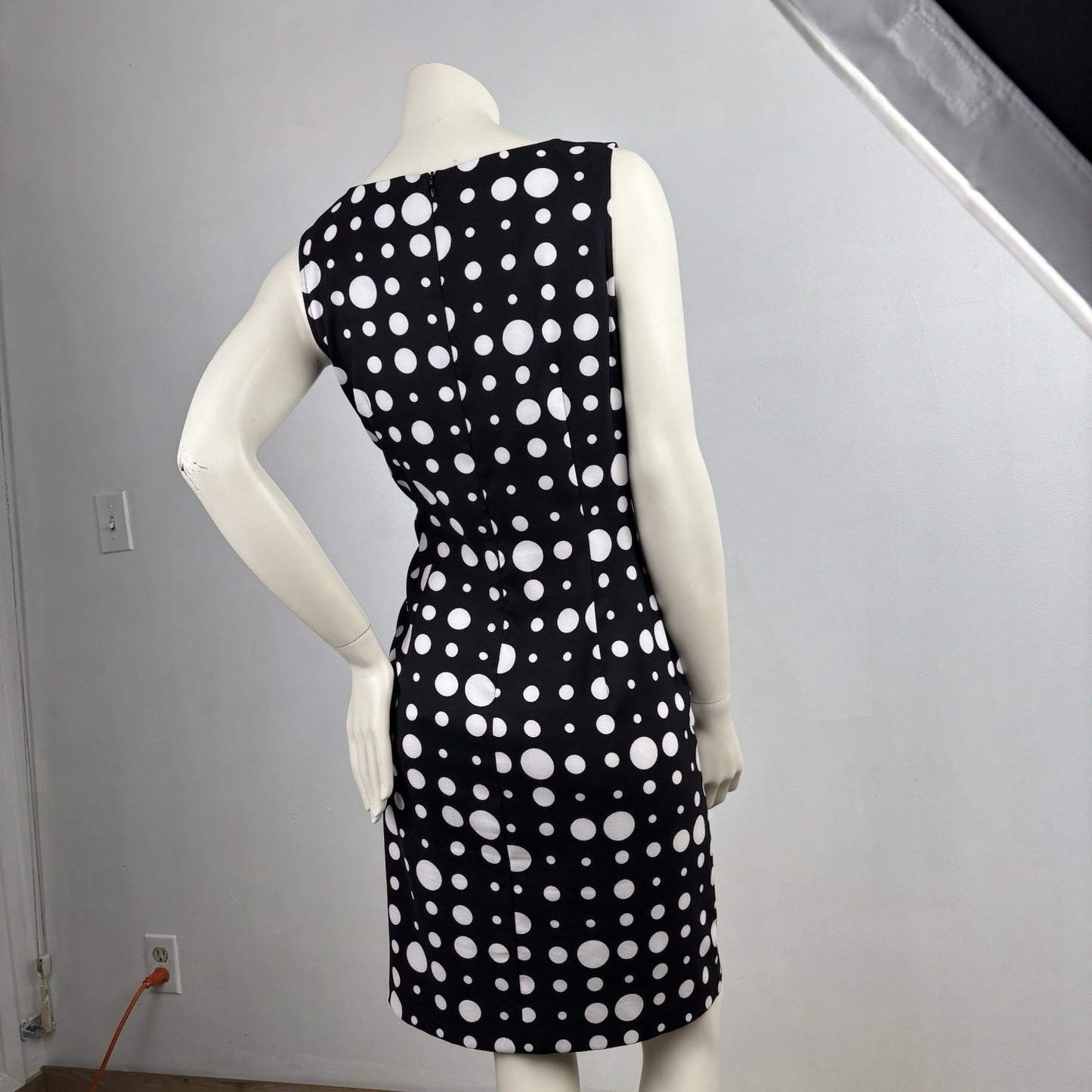 Connected Women's Black And White Polka Dot Dress Sleeveless Size 12 Boatneck