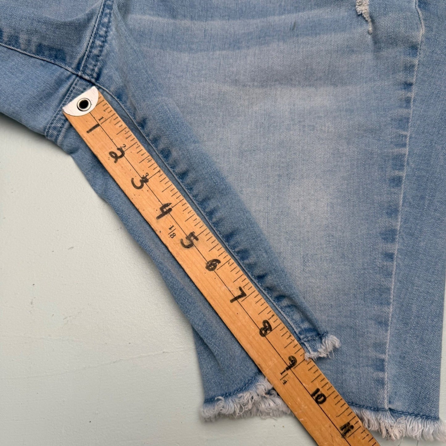 George Denim Bermuda Shorts Womens Size 14 Excellent Condition Light Wash Frayed