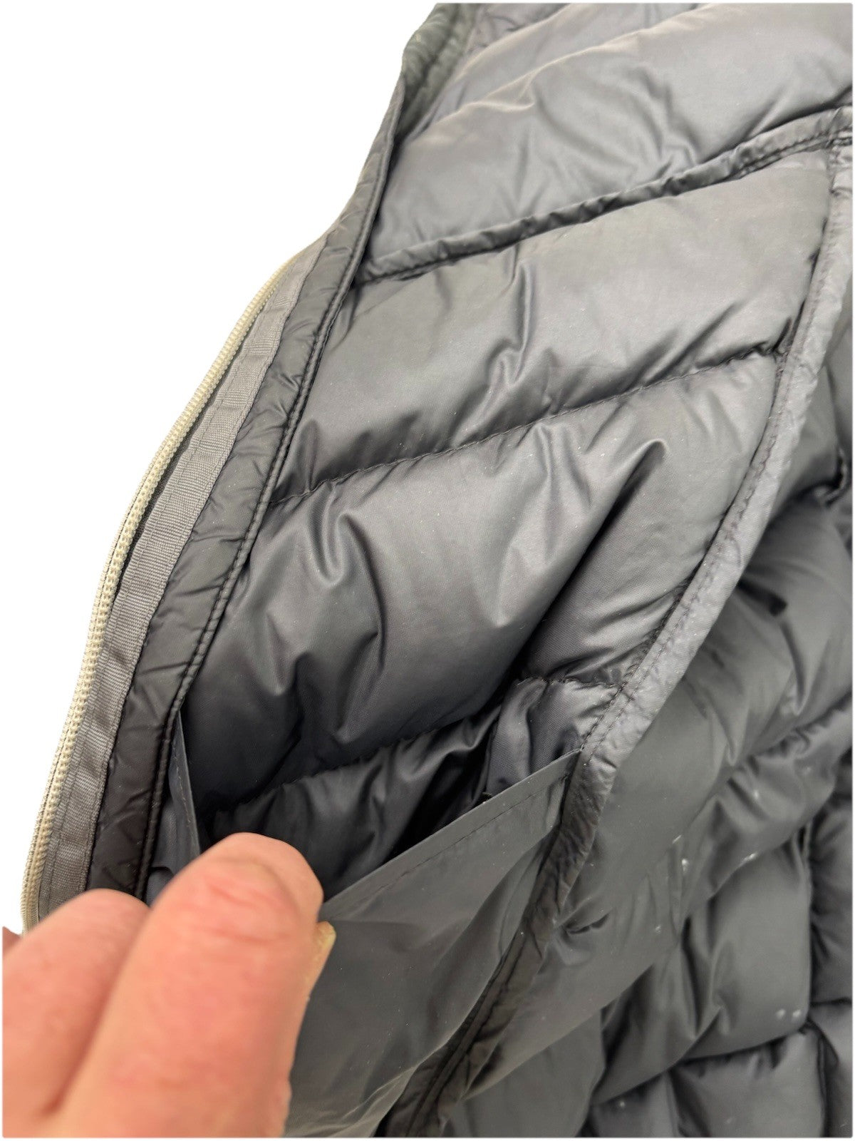Womens Black  Down Puffer Vest Mountain Hard Gear Size Small Duck Down Feathers