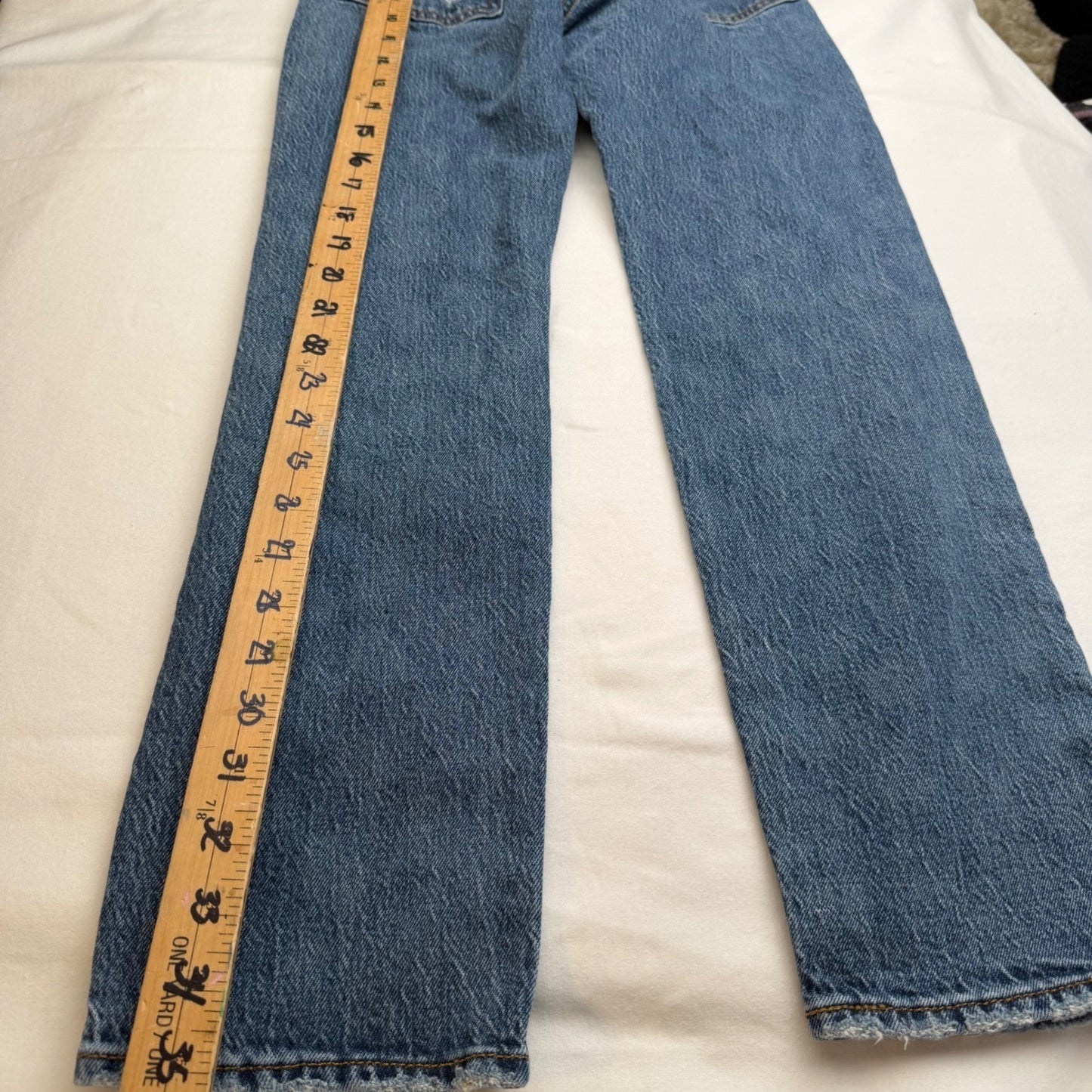 Levi's Wedgie Straight Jeans Distressed Medium Wash – Size 23