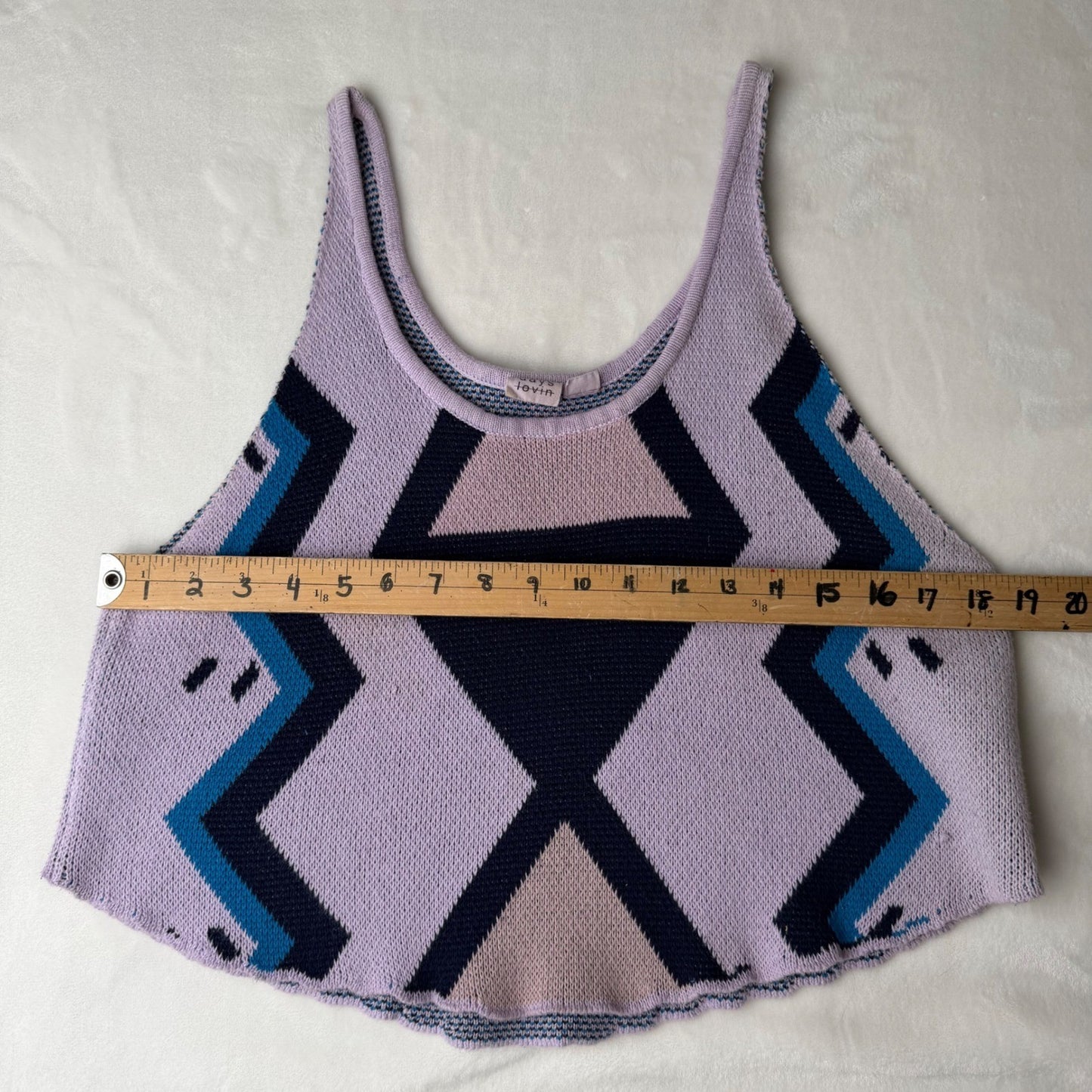 Some Days Lovin Knit Crop Tank Top – Geometric Pattern – Womens Small