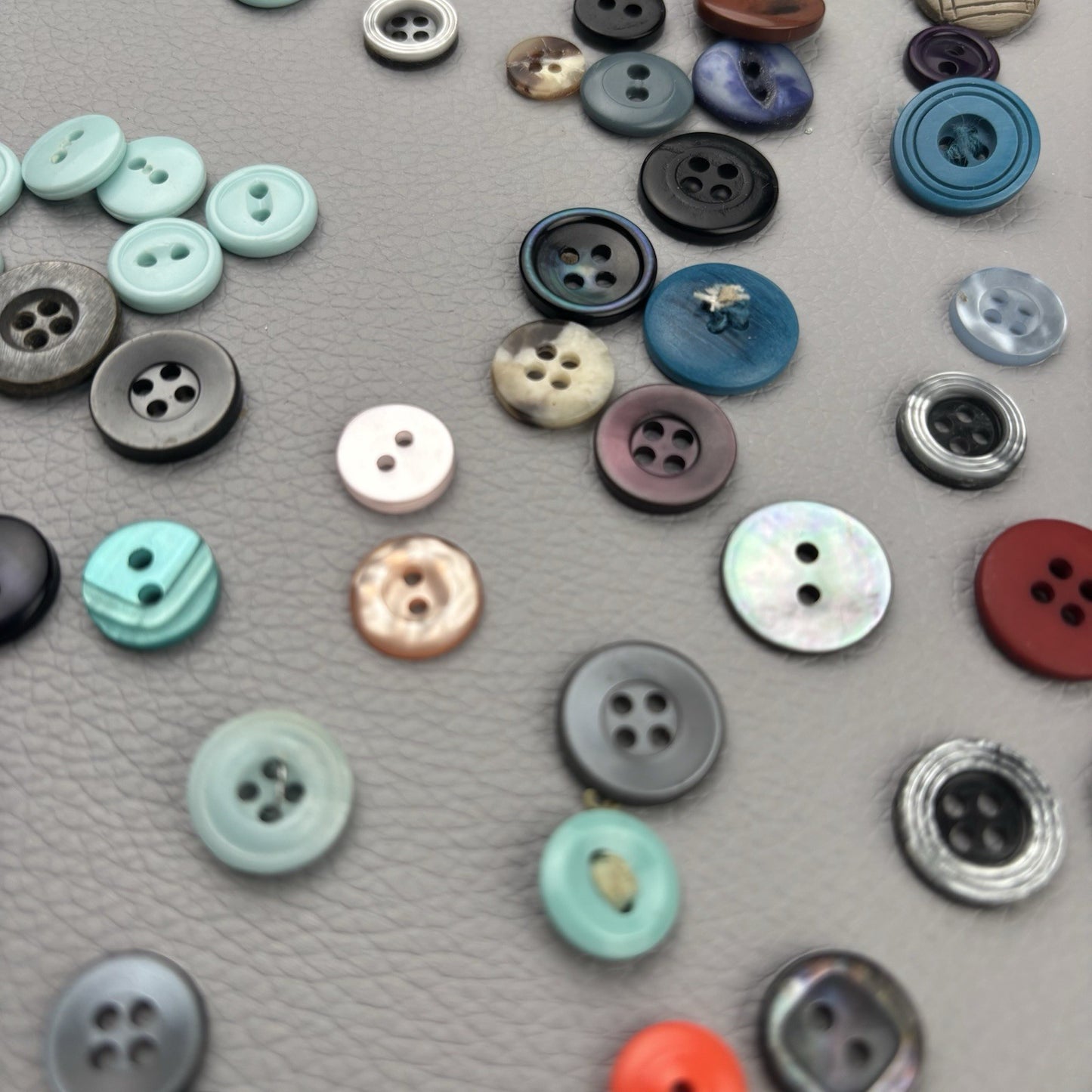 100+ Blue Colored buttons 2 hole + 4 hole crafts sewing collecting small med lge