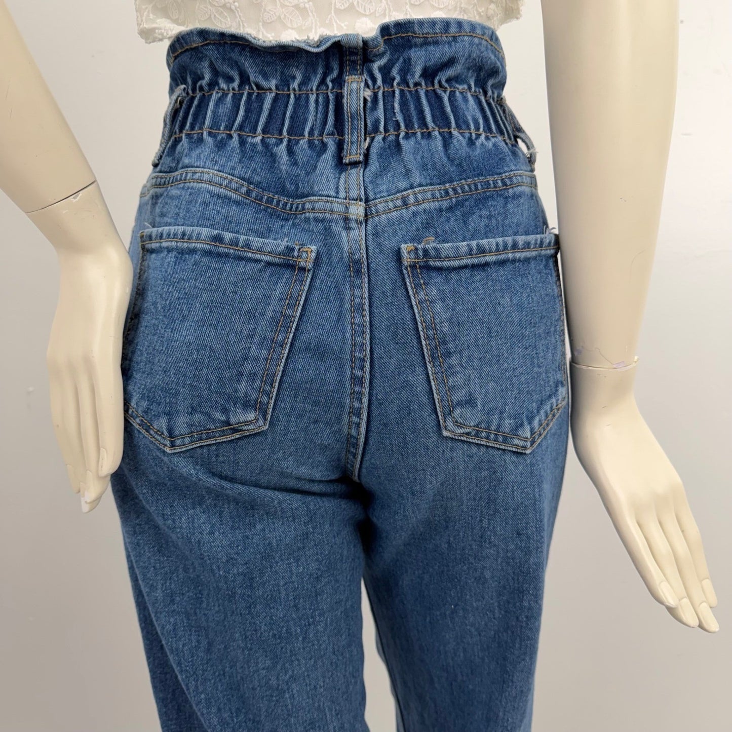 Oak + Fort Jeans High Waisted Paperbag Waist Mom  Cropped Raw Hem Womens Small