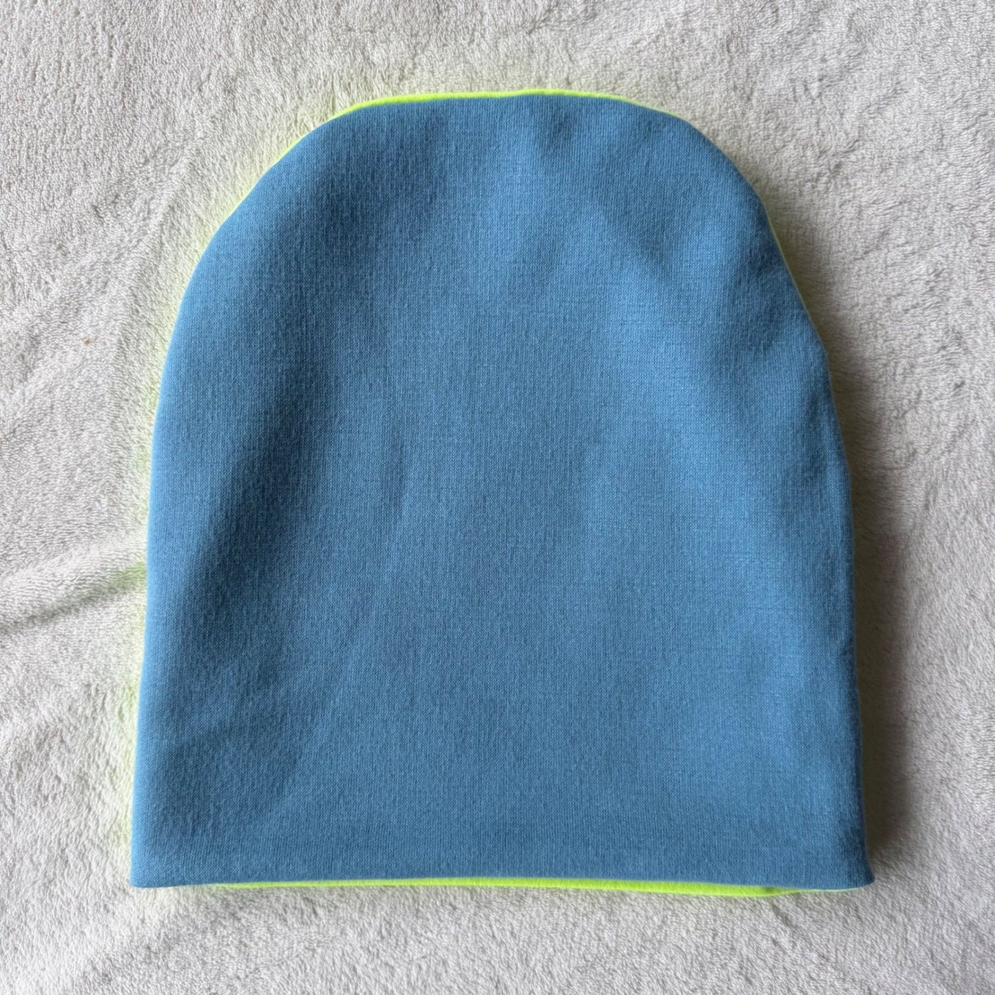 Simpłe Reversible Beanie — Neon Yellow + Slate Blue