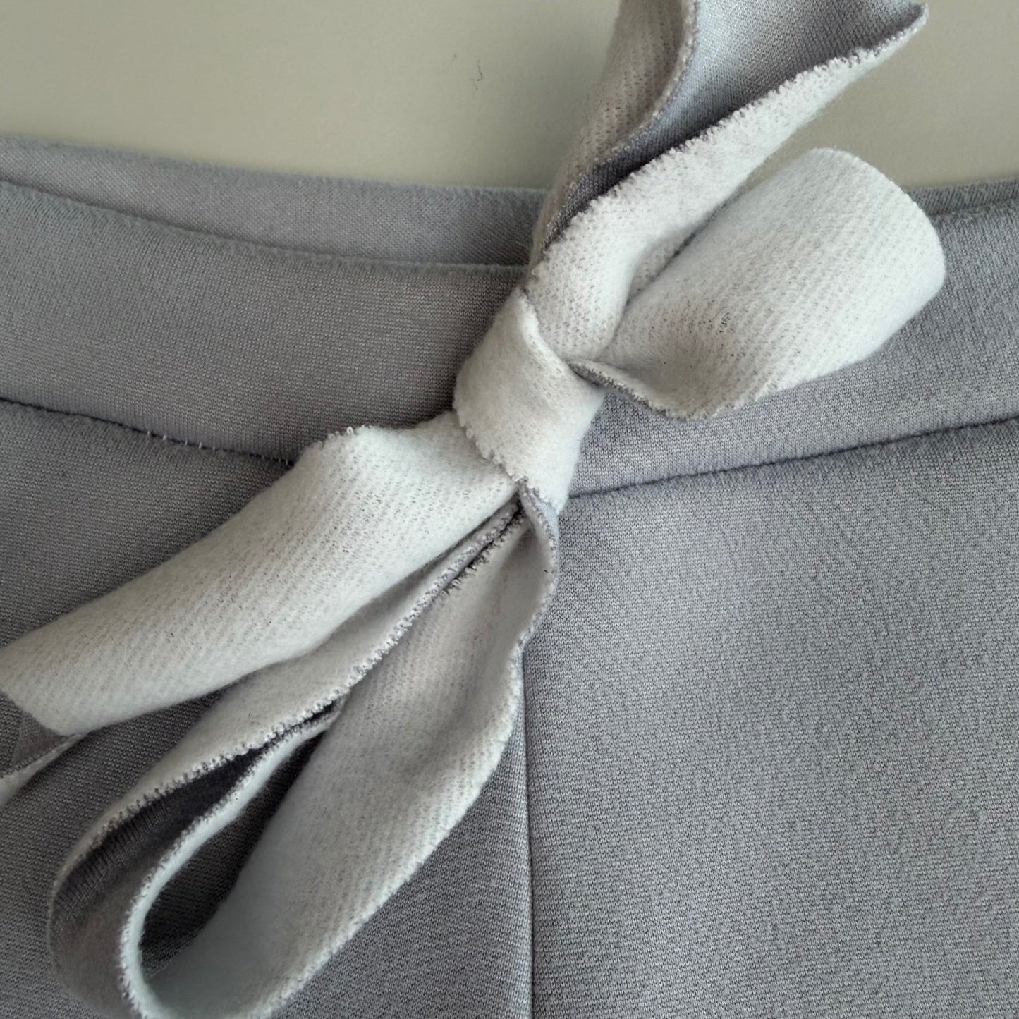 Simple NWT Biker Shorts Gray Bow  Coquette Balletcore Aesthetic Quiet Luxury  S