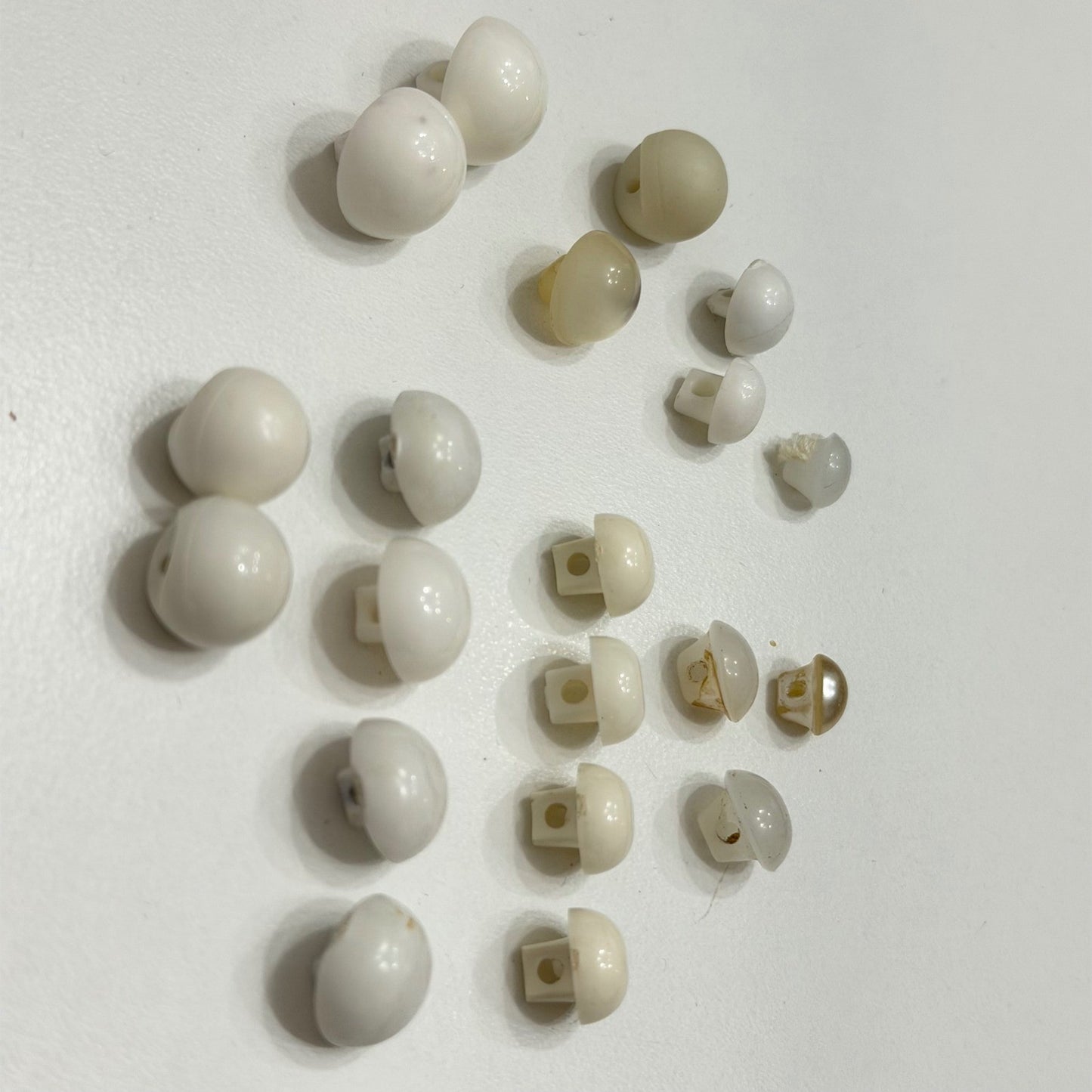 Vintage Pearl Shank Buttons Lot Vintage Bridal Crafting Coquette White Mixed