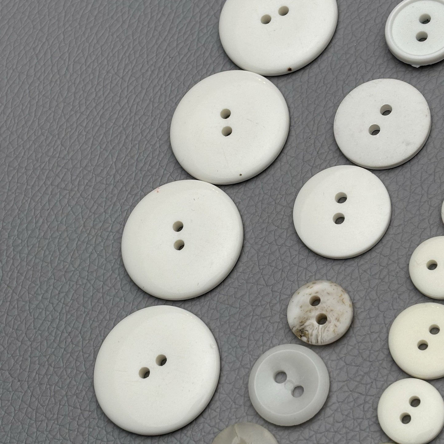 Vintage Ivory & Mother of Pearl Button Lot (40pcs) – 2-Hole Cream & Shell Mix