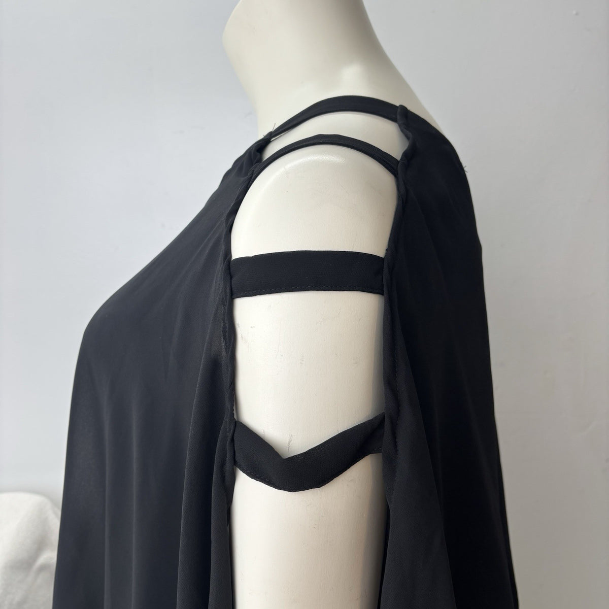 Black Chiffon Overlay Dress Cold Shoulder Layered Sheer Party Cocktail Sz Medium