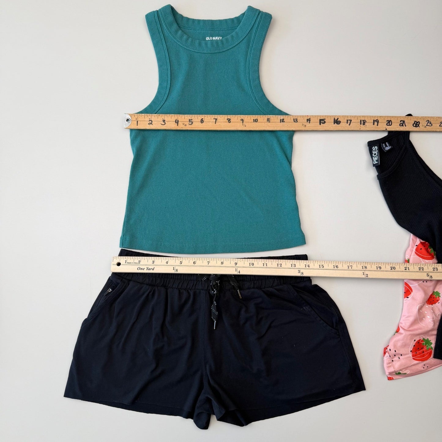 Women's Loungewear Lot Pacific Trail Shorts  Strawberry Shorts  Athleisure  M
