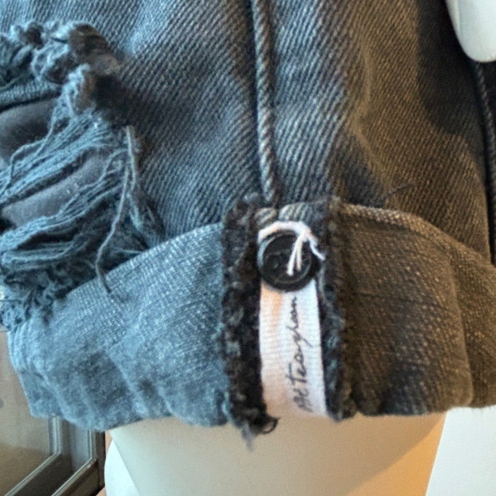One Teaspoon Jean Shorts Black distressed button fly low rise