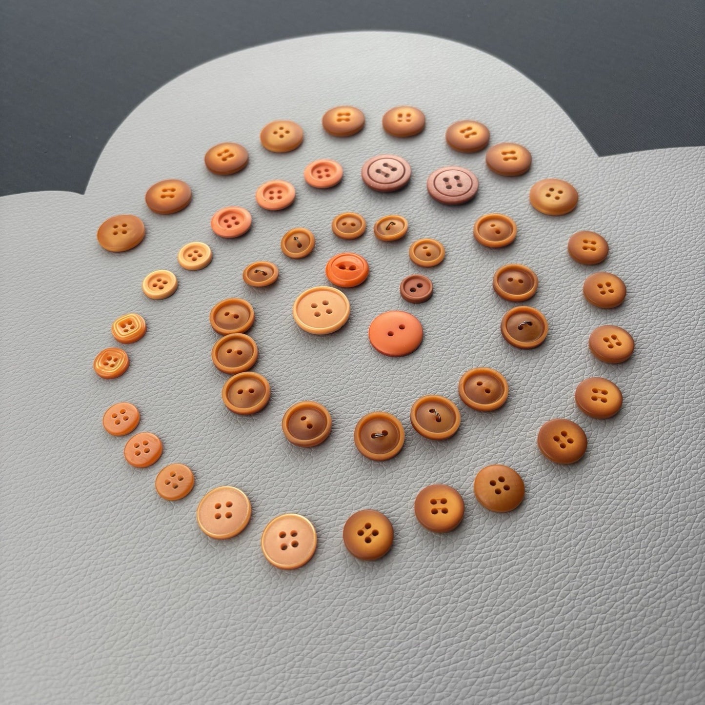 50 New Orange Ombré Plastic Two Hole And Four Hole Round Clothing Buttons