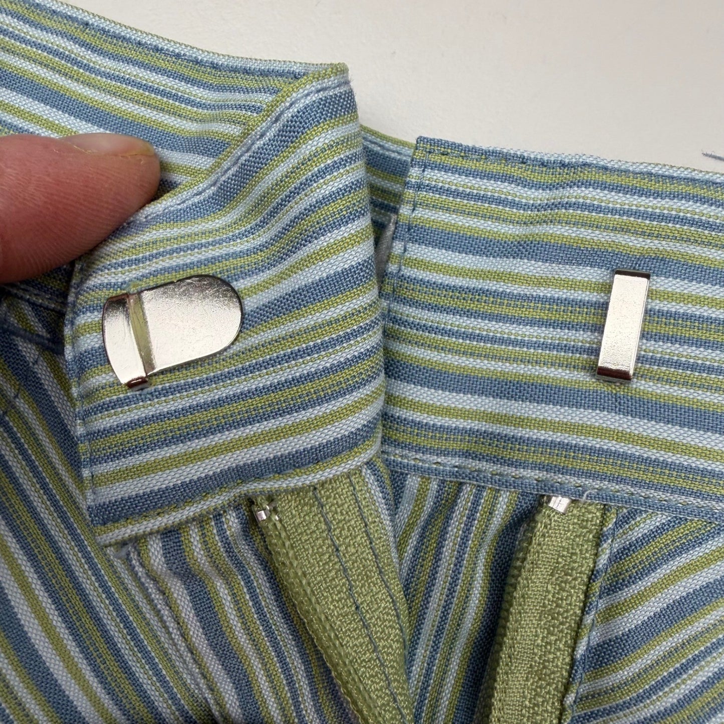 Aurea Golf Essentials Skort Blue Green Striped Pockets Athleisure Preppy Size 4