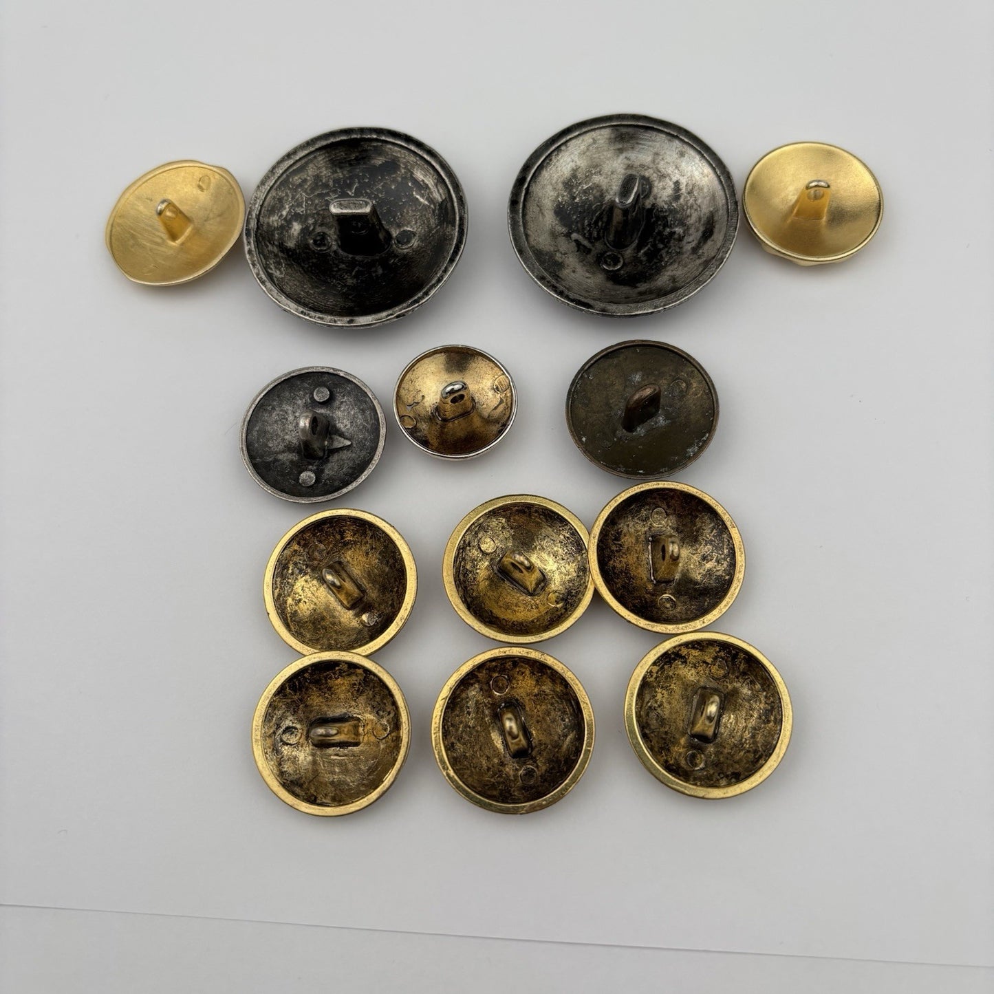 Vintage Metal Crest Buttons Lot – Gold & Silver Heraldic Lion & Shield, 12pcs