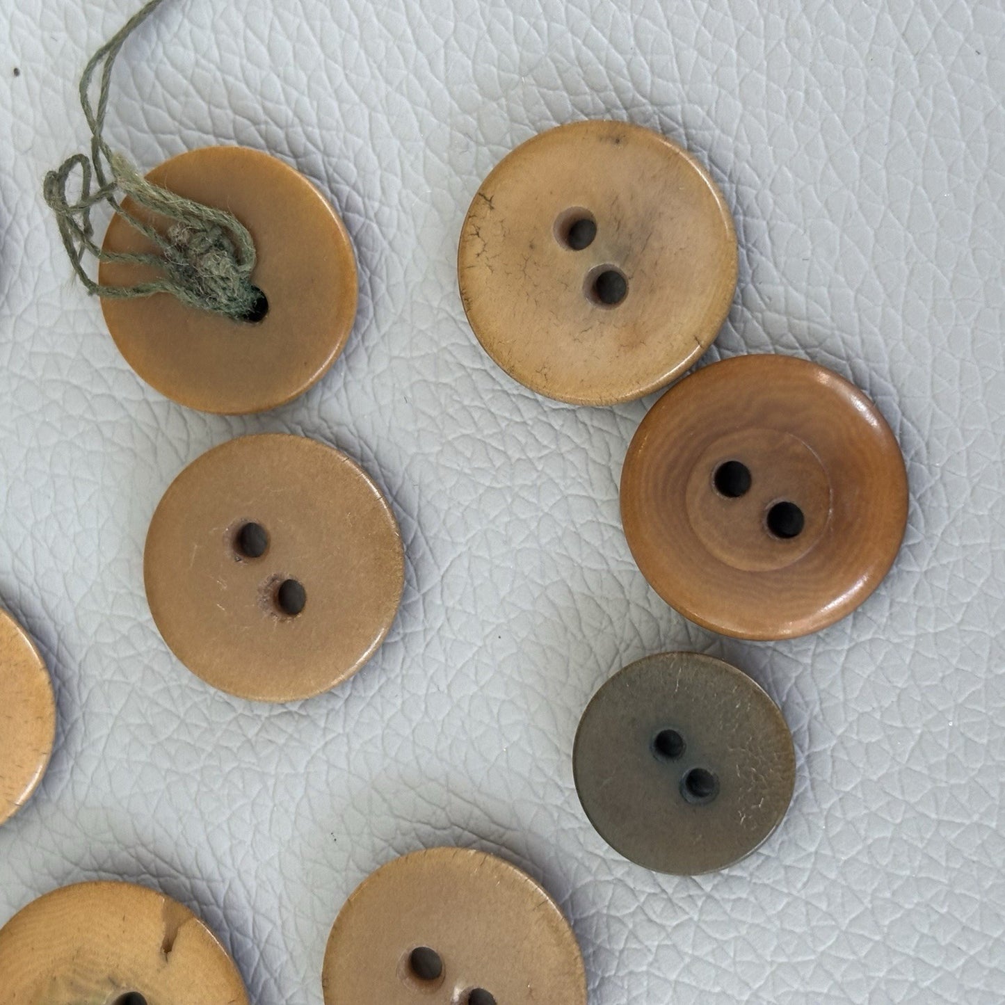 Vintage Brown Bakelite & Casein Button Lot 1930s-40s • Carved & Etched Styles