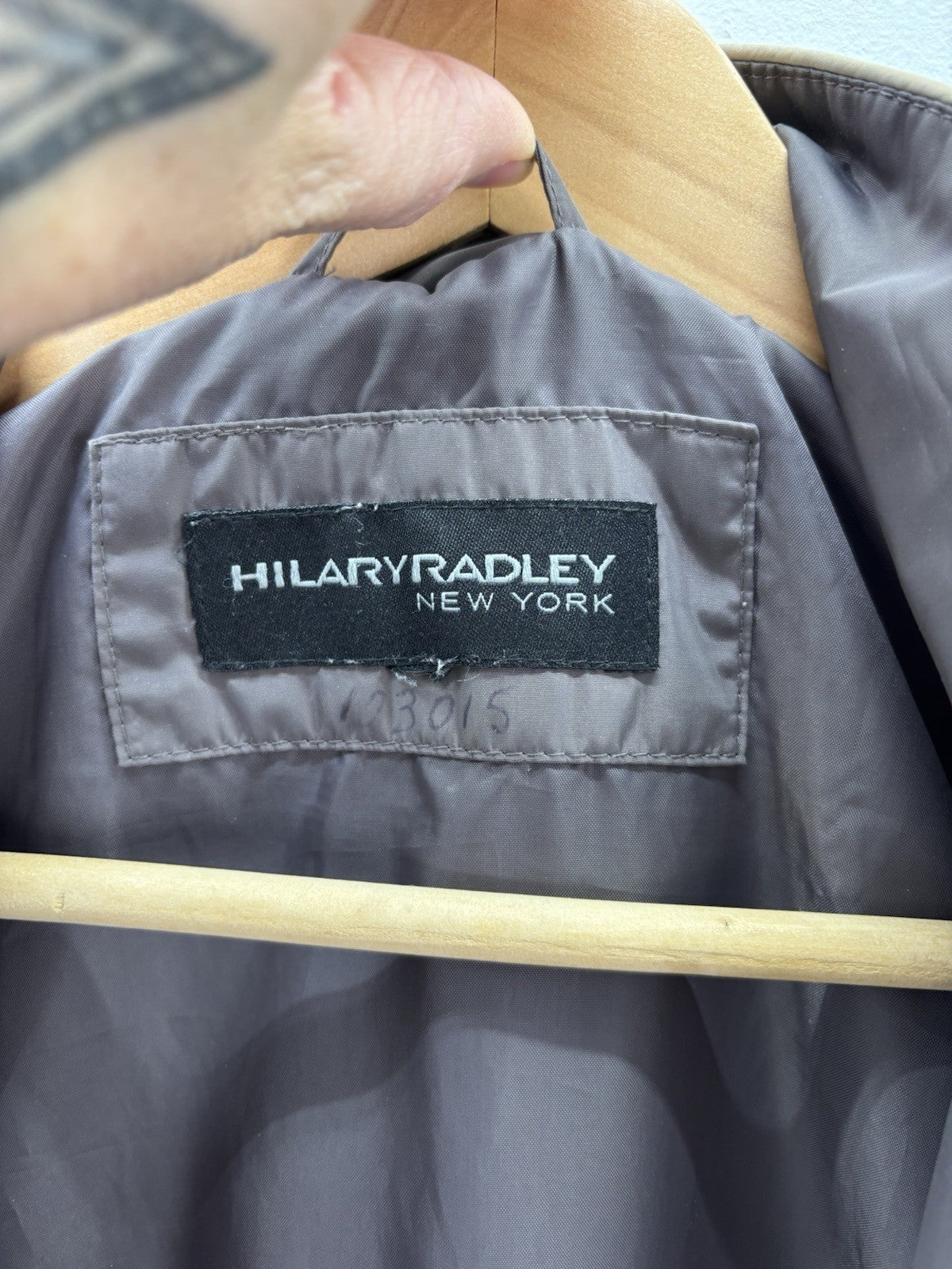 Hilary Radley Newyork Women's Taupe Jacket Zip Up Sz Large Hood Small Stain