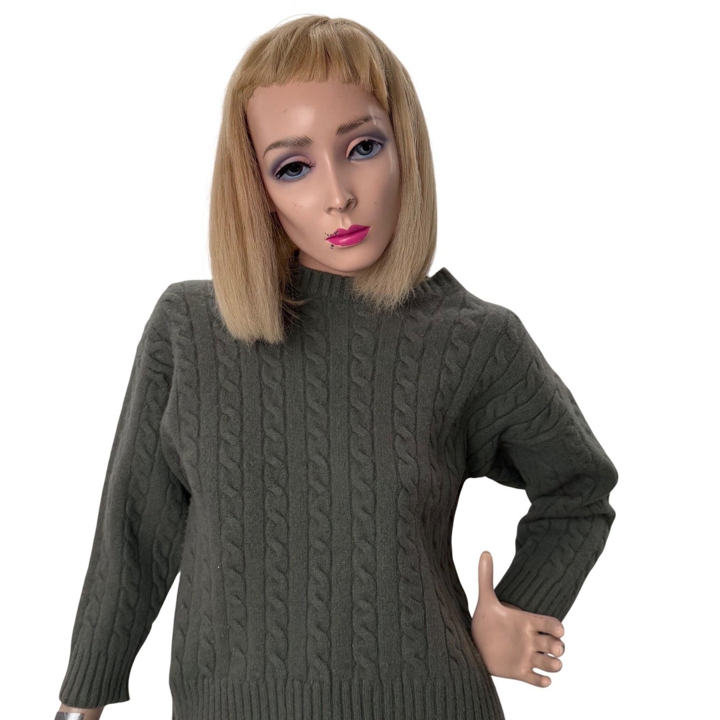 Aritzia Sunday Best Cable Knit Sweater  Merino Wool Green Old Money Sz Small