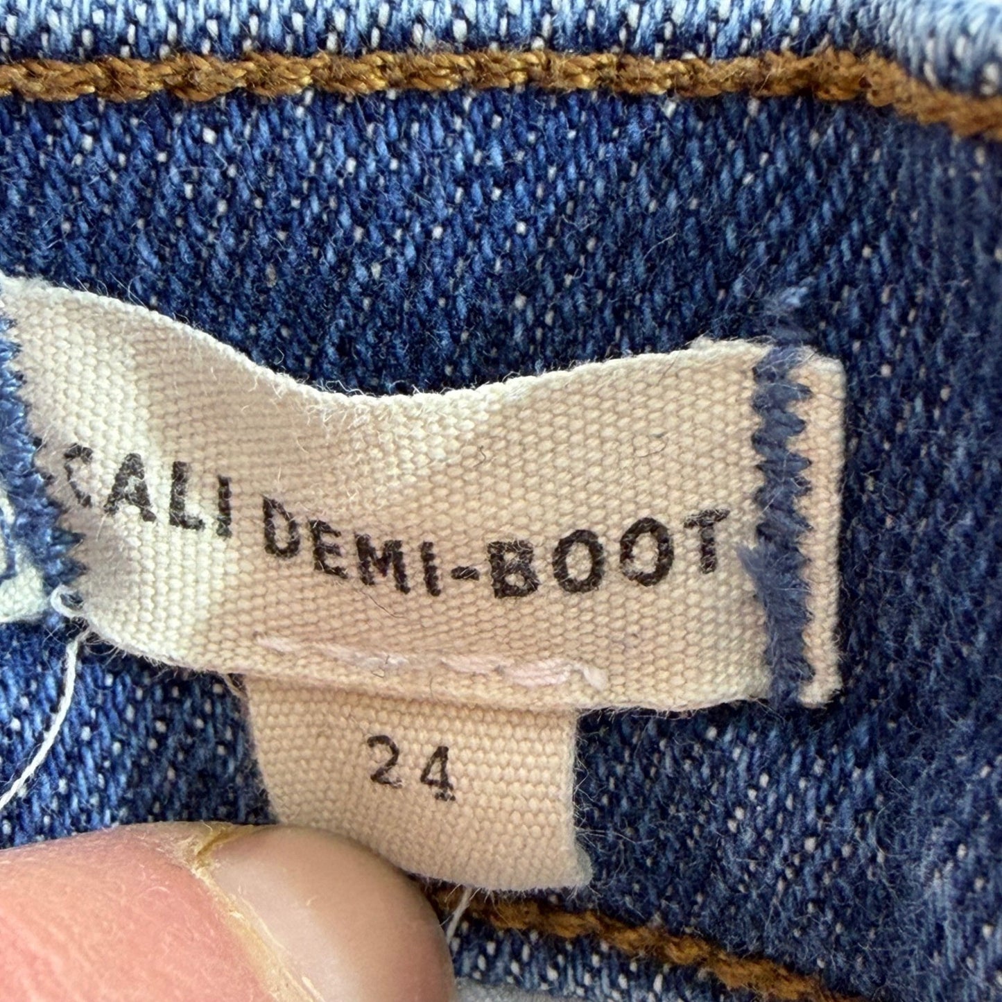 Madewell Jeans High Rise Cali Demi-Boot   Raw Hem Sz 24 Blue Wash Straight Leg
