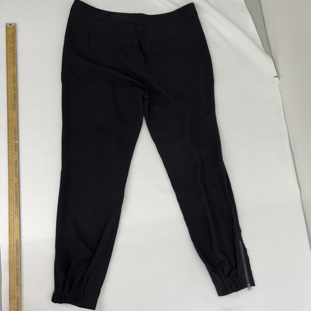 Kenneth Cole Reaction Black Capri Dress Pants Y2K Office Siren Quiet Luxury M