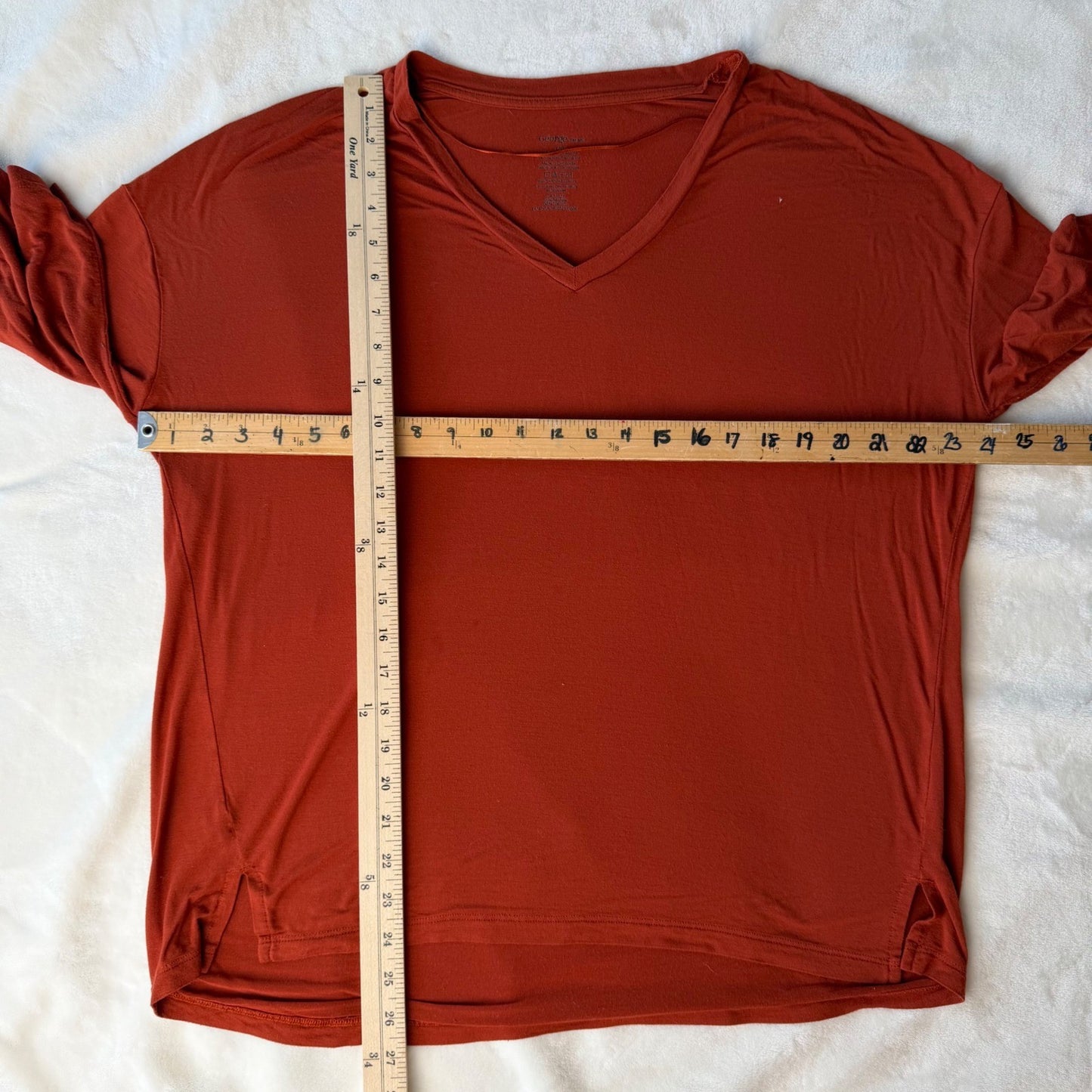 George V-Neck Top Rust Orange Elbow Sleeve Relaxed Fit Minimalist Basic Large