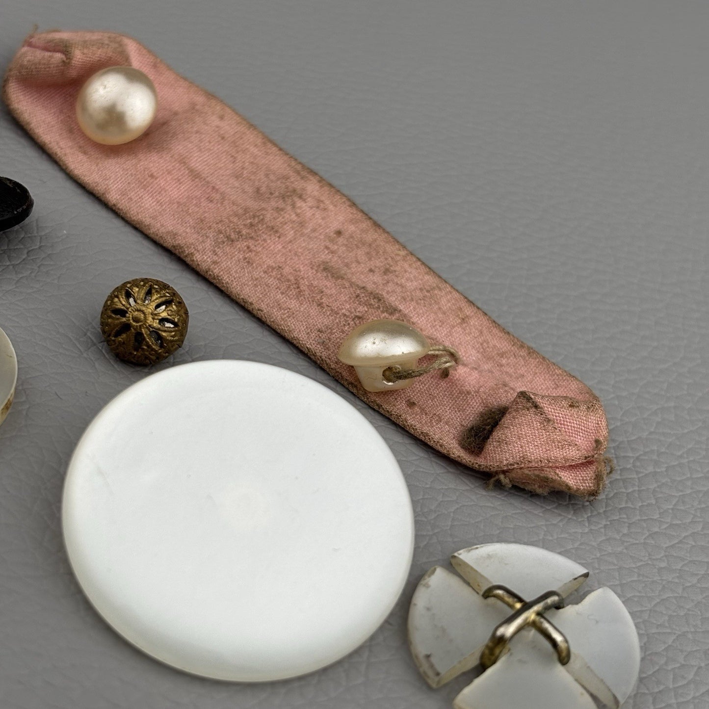 Vintage Buttons Lot – MOP, Brass, Glass & Plastic Mix | Dress & Coat Buttons