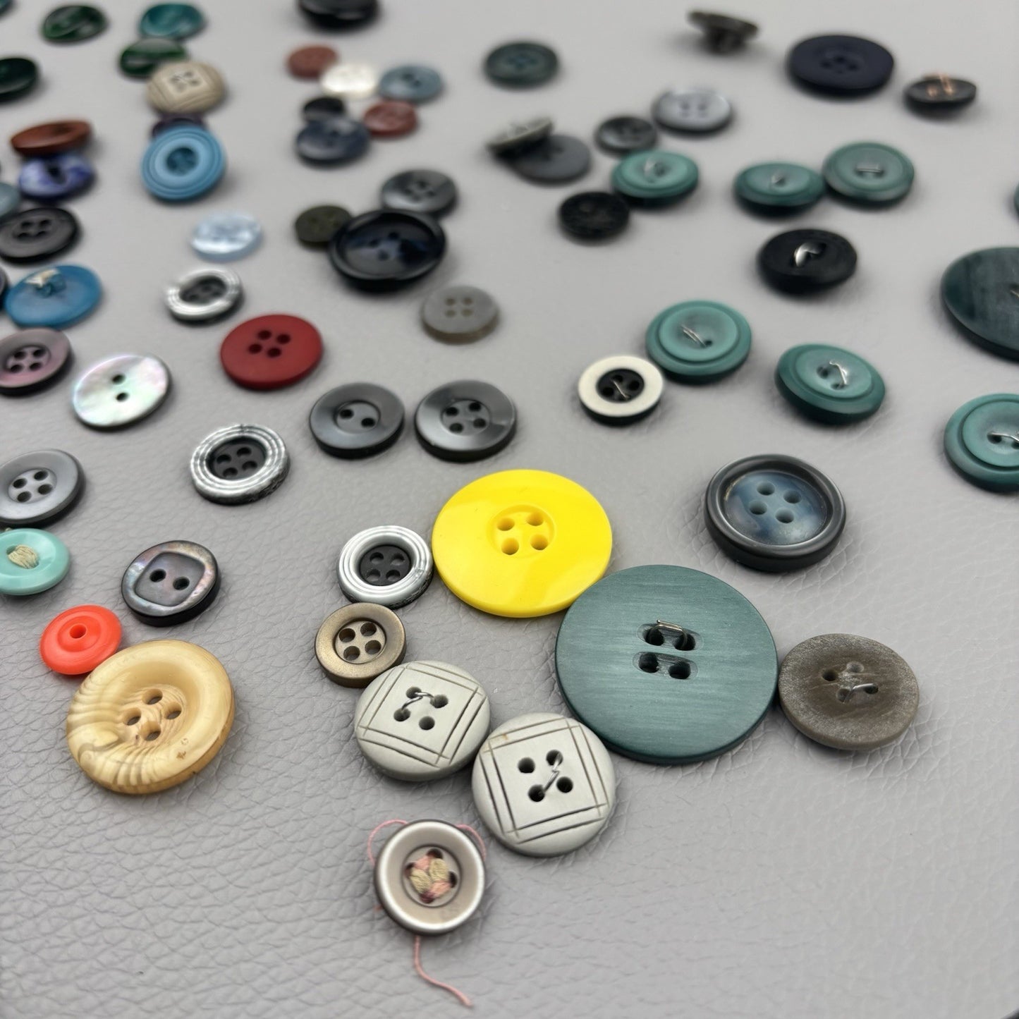100+ Blue Colored buttons 2 hole + 4 hole crafts sewing collecting small med lge
