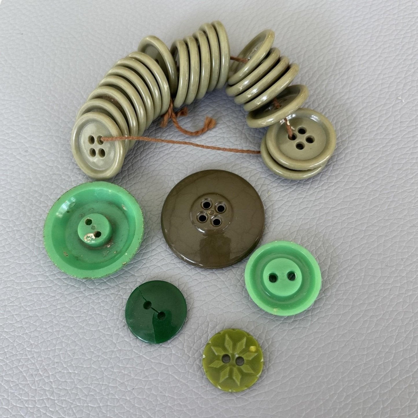 WWII RAF Bakelite Button Lot • Military Khaki & Deco Green Plastics (1940s–50s)