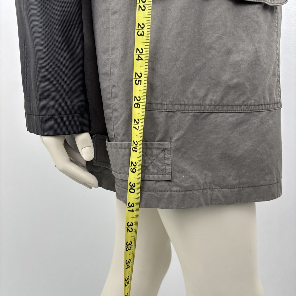 DKNY Grey  And Black Cargo Coat Drawstring Waist Full Lined Zipper Hood Outdoors