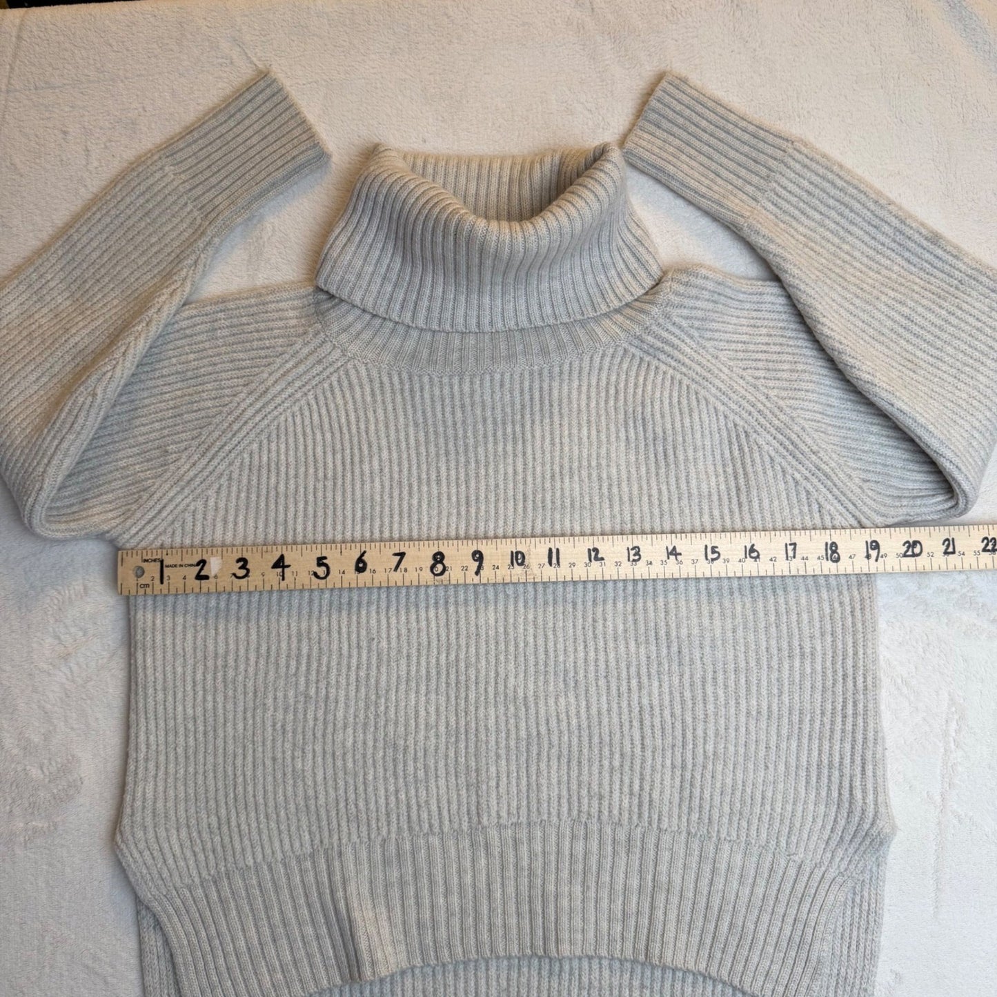 Aritzia Sweater Wilfred Free 100% Merino Wool Ribbed Turtleneck Gray Old Money