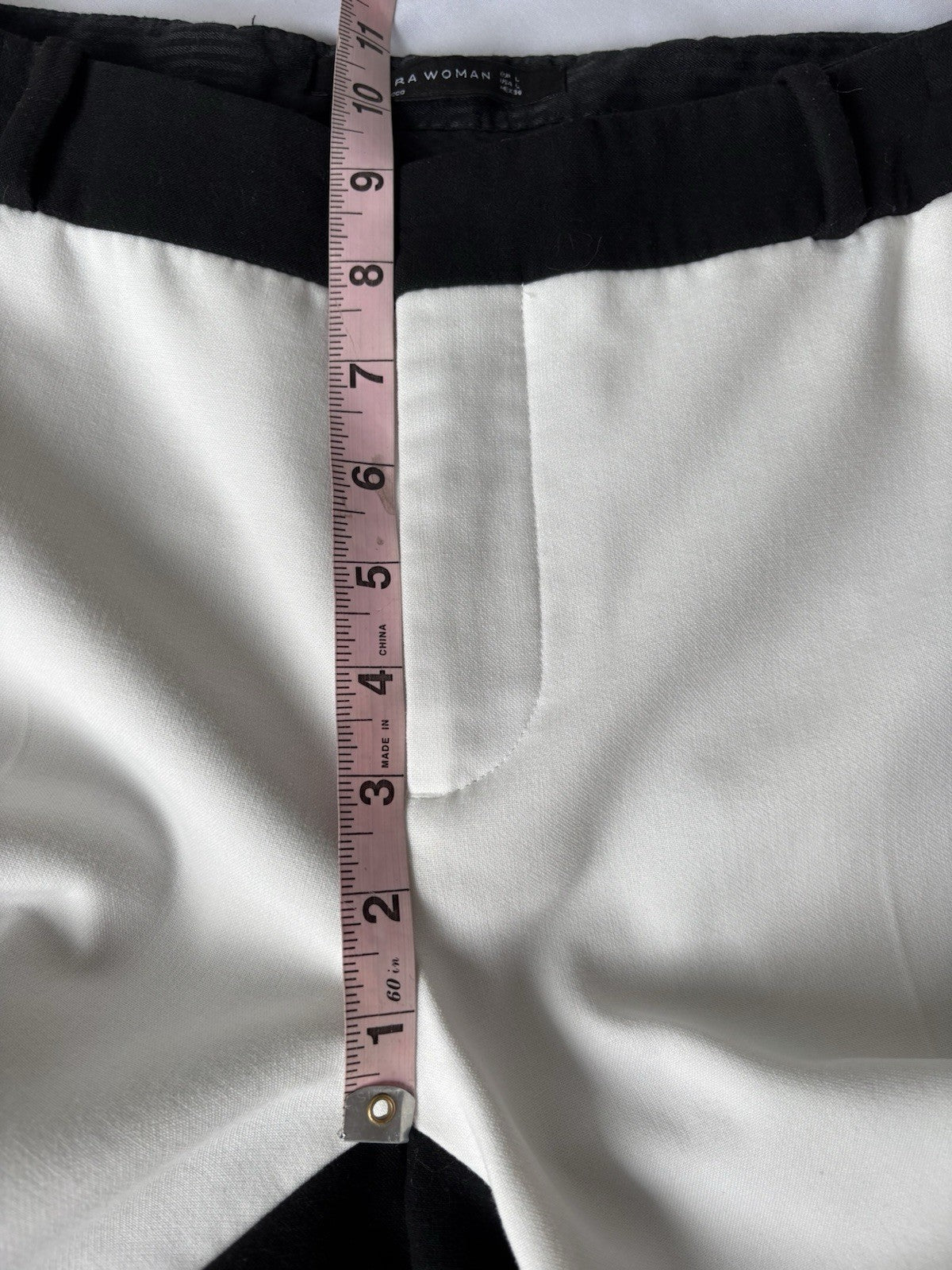 Women’s Zara Dress Pants Sz Lg Capri  Creamy White With Black Stripe Dress Pants