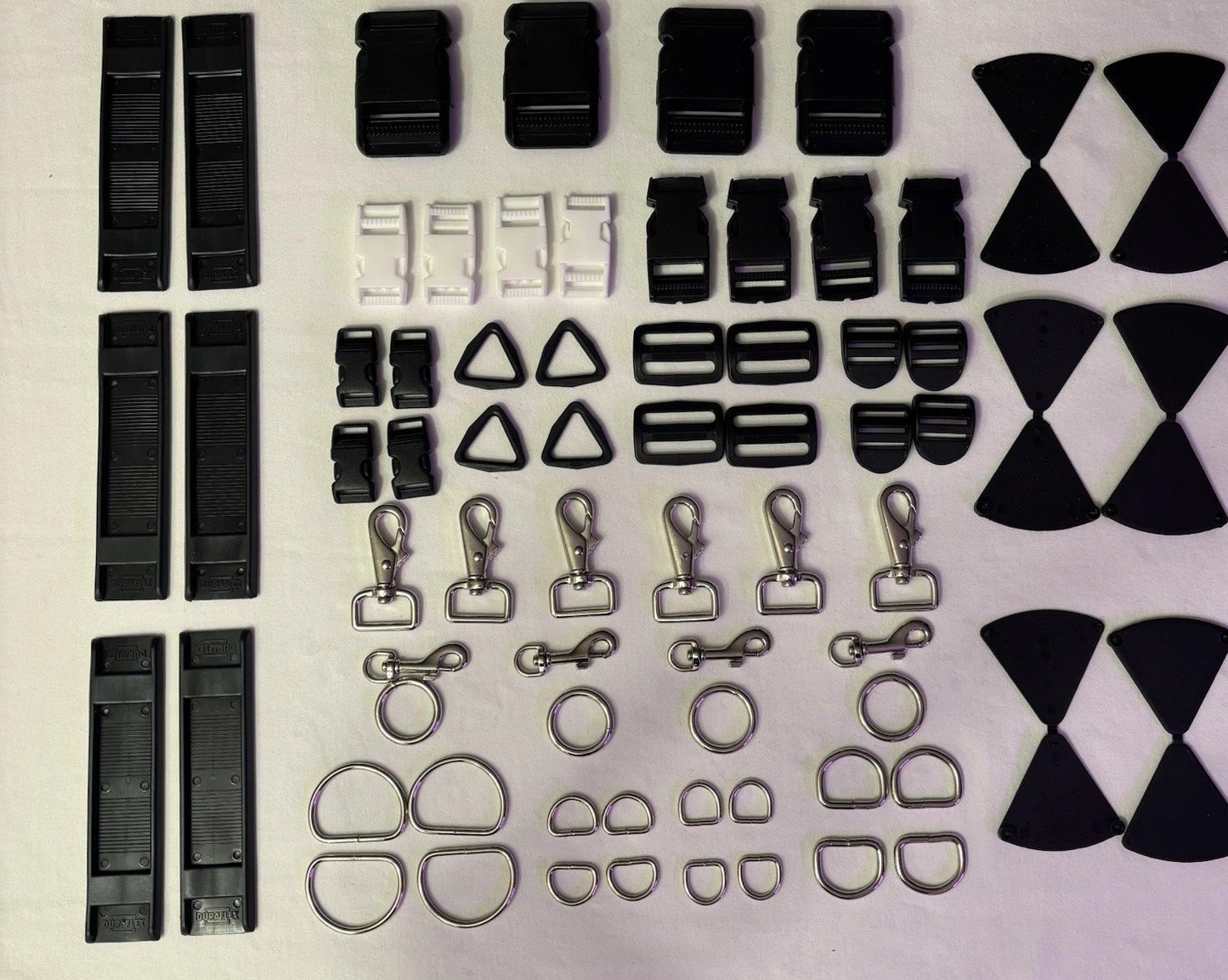 Mixed Bag Hardware Lot – Heavy Duty Metal + Plastic Clips, Buckles, D-Rings Sew