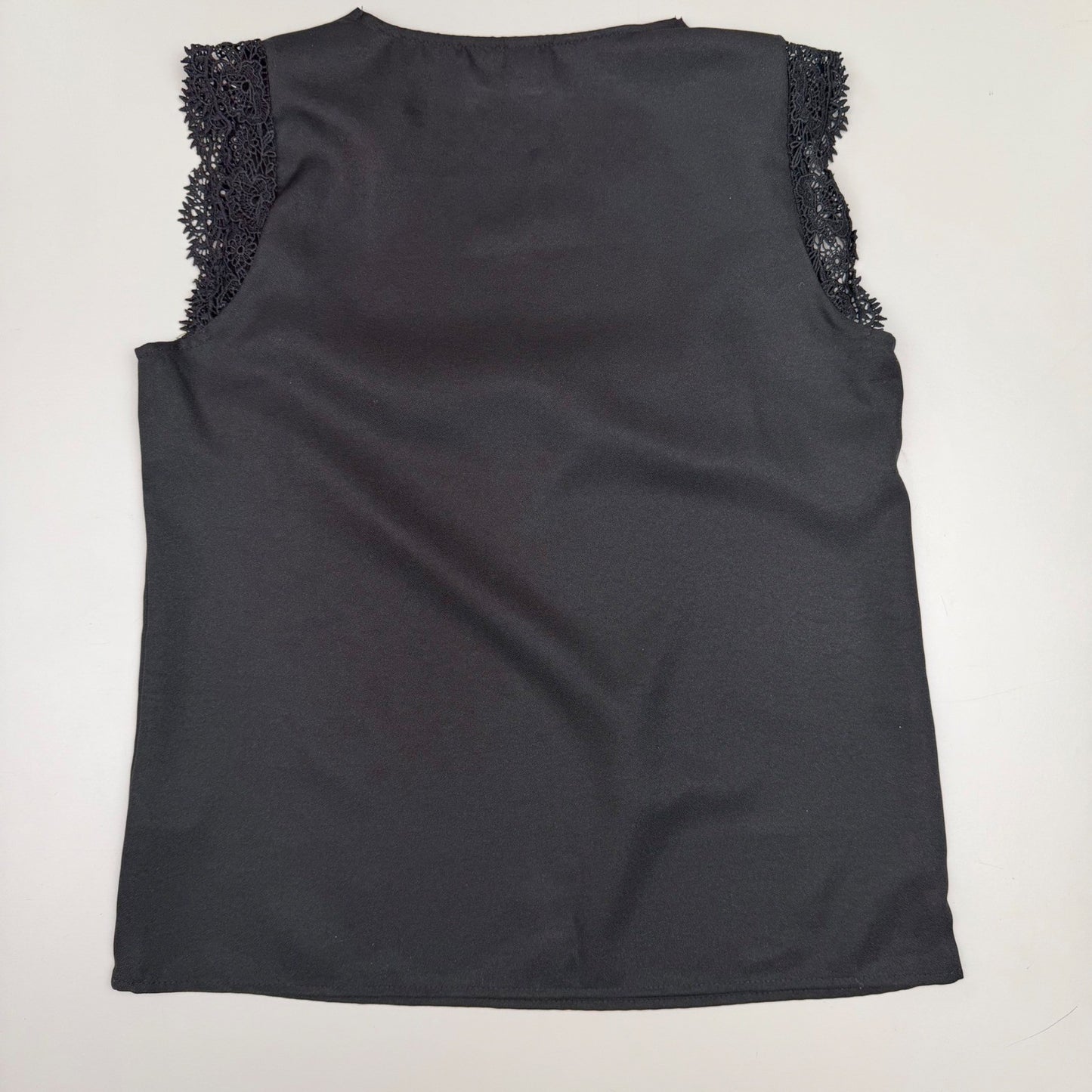 SHEIN Sleeveless Blouse Crochet Lace Trim Scalloped V-Neck Coquette Black Size S