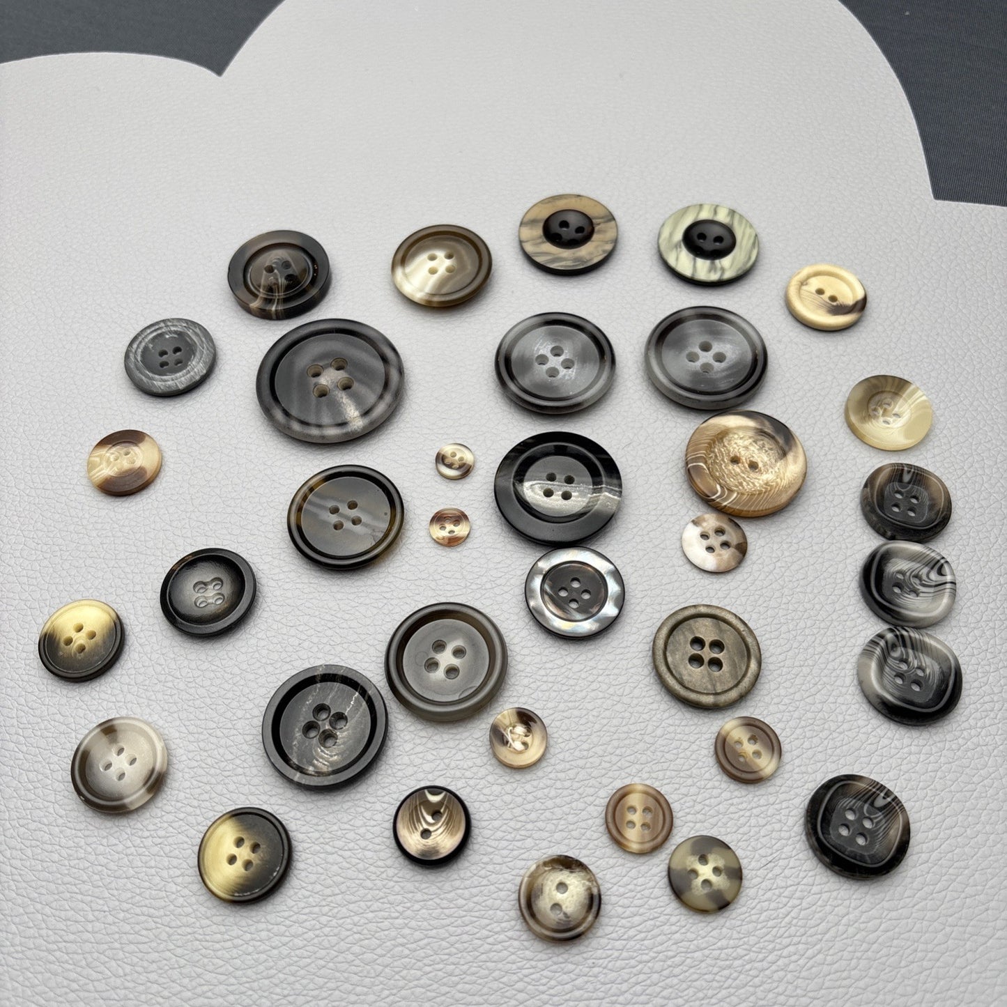 Vintage Horn-Style Button Lot (35pcs) – Brown, Taupe & Marbled Gray Mix