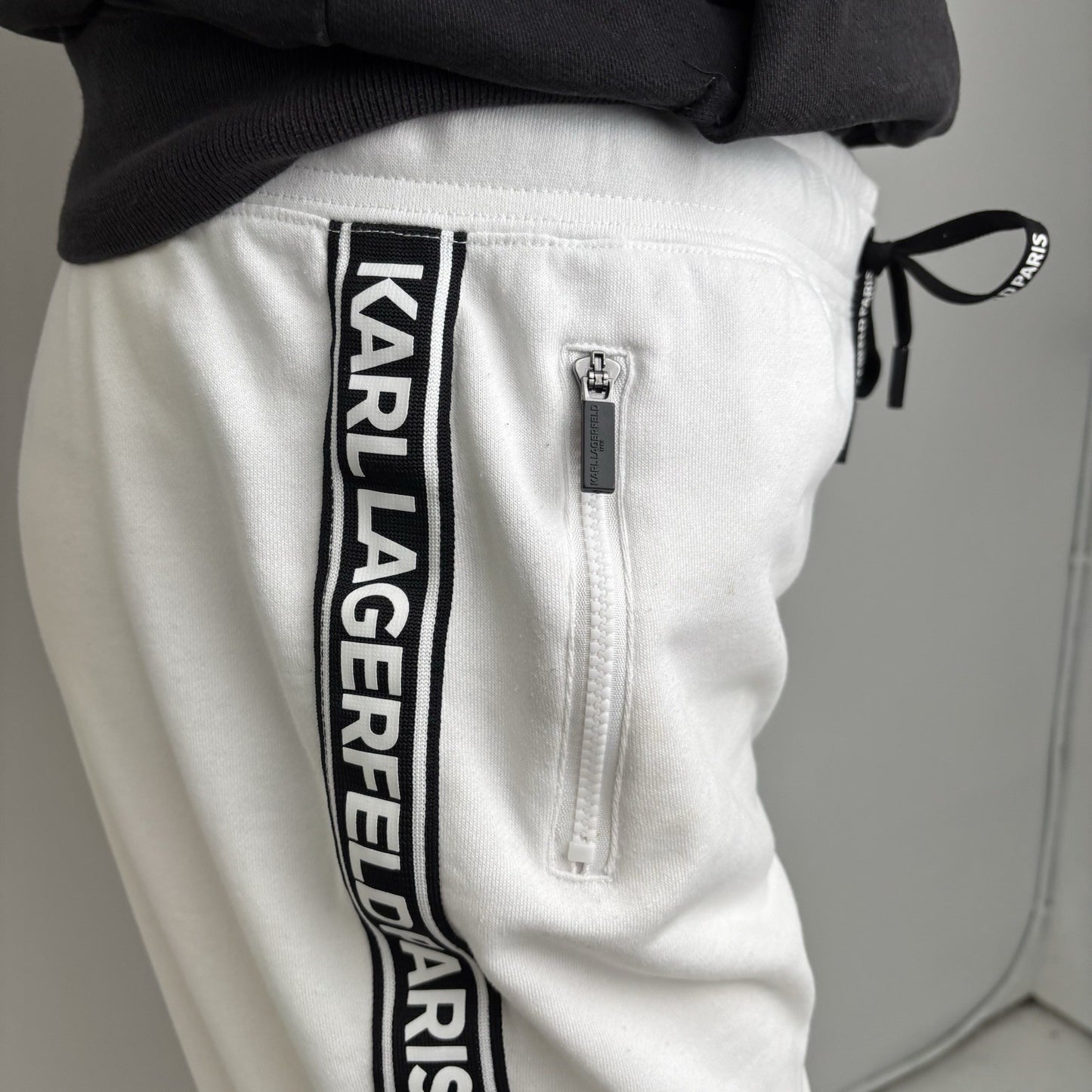 Karl Lagerfeld Block Letter Logo Jogger Sweatpants Sz XL Athleisurecore Glamcore