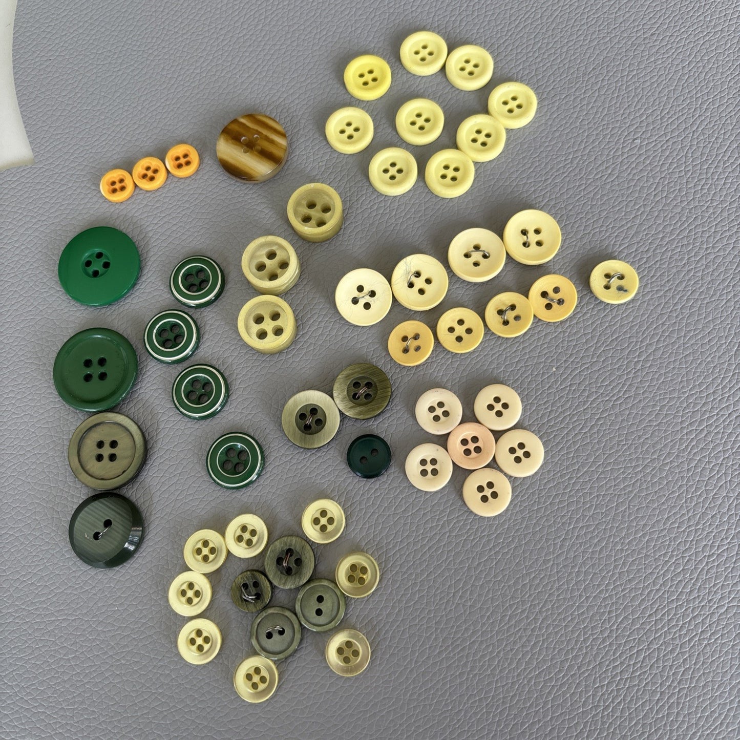 Vintage 1930s–50s Button Lot • Bakelite Casein Catalin Mix • Green Cream Amber