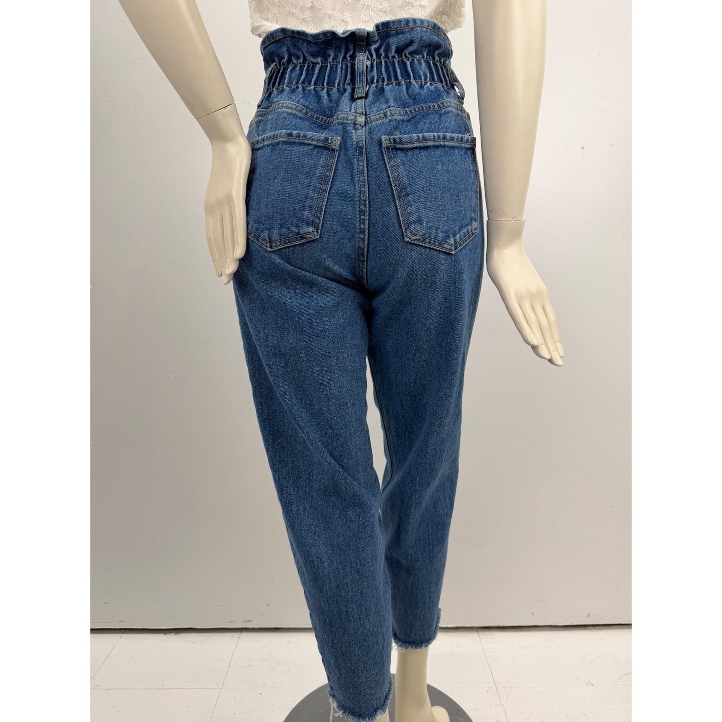 Oak + Fort Jeans High Waisted Paperbag Waist Mom  Cropped Raw Hem Womens Small