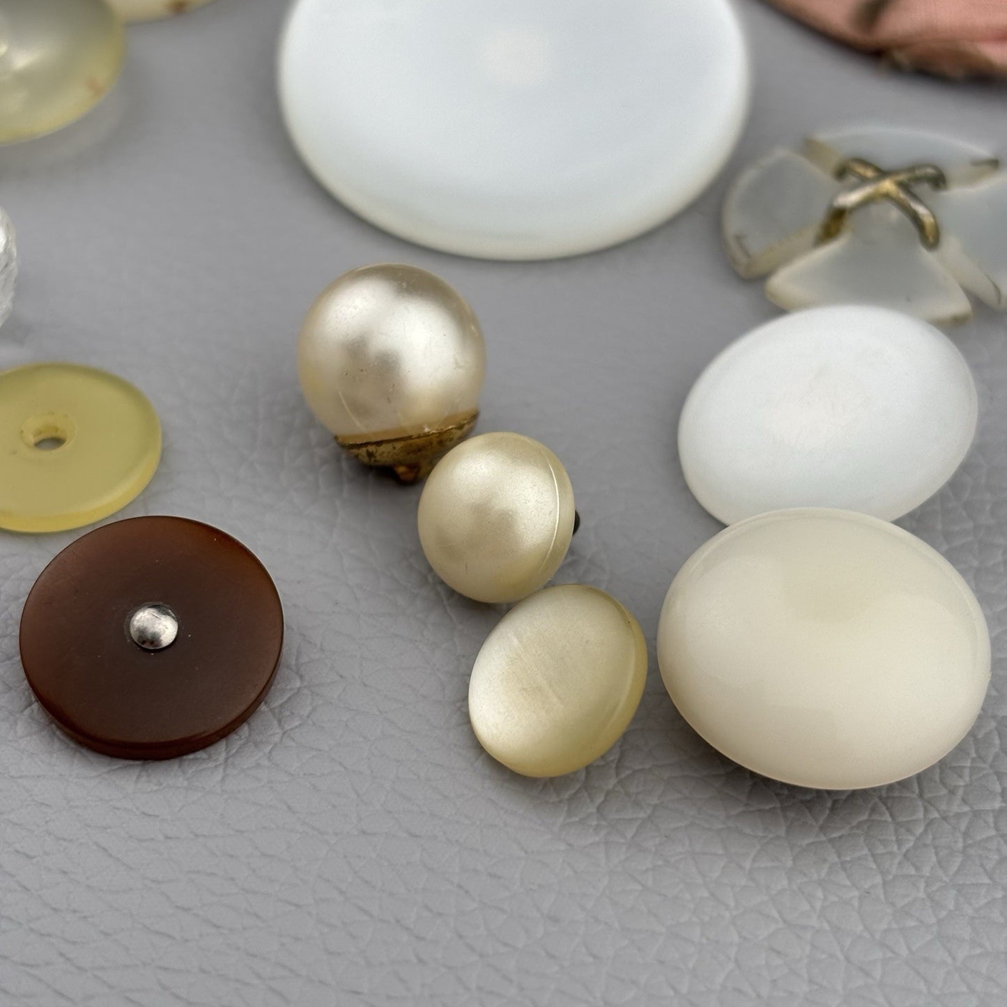 Vintage Buttons Lot – MOP, Brass, Glass & Plastic Mix | Dress & Coat Buttons