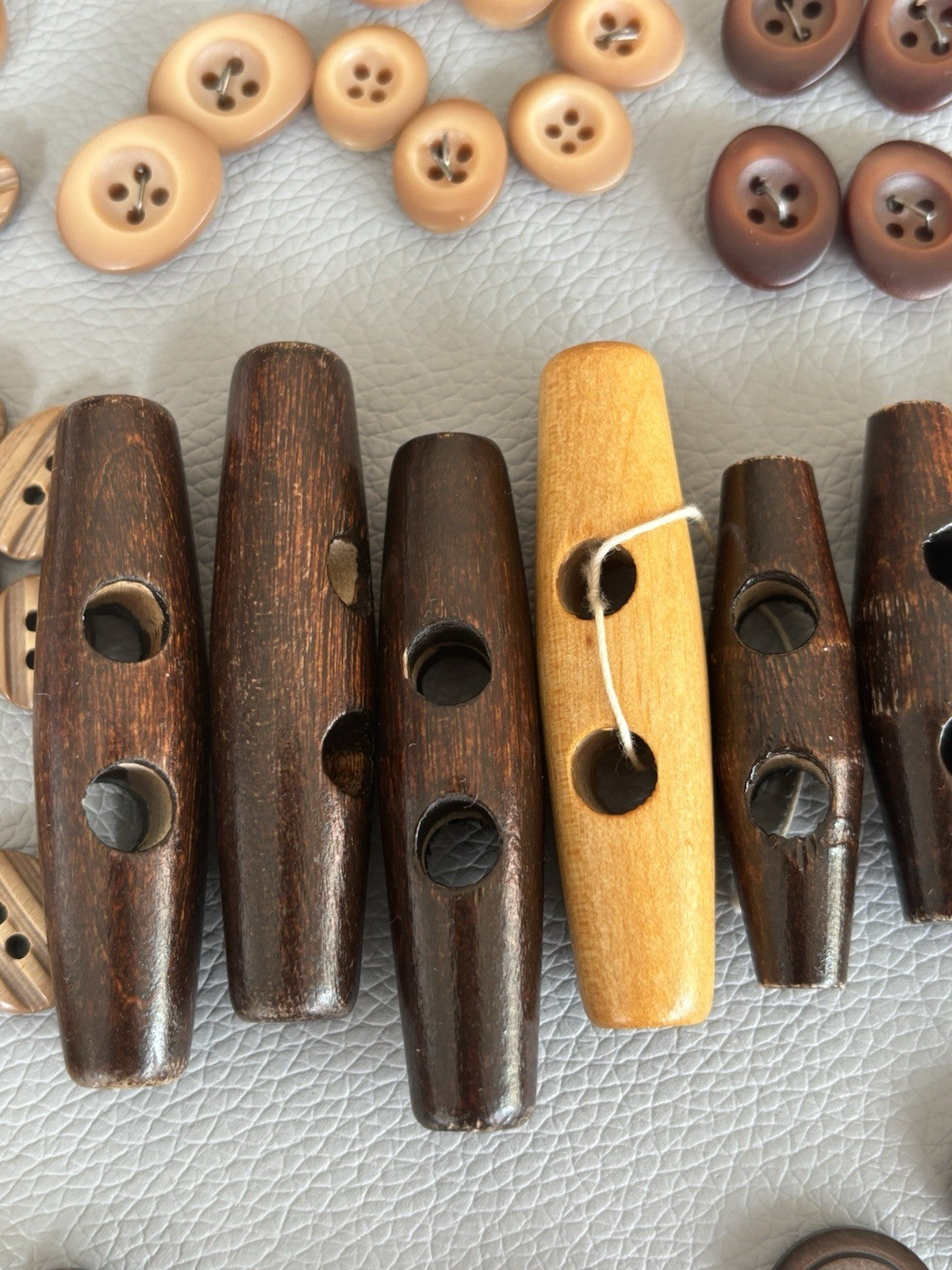 Vintage Wooden Buttons + Toggle. Small New Plastic Buttons Four Hole Two Hole