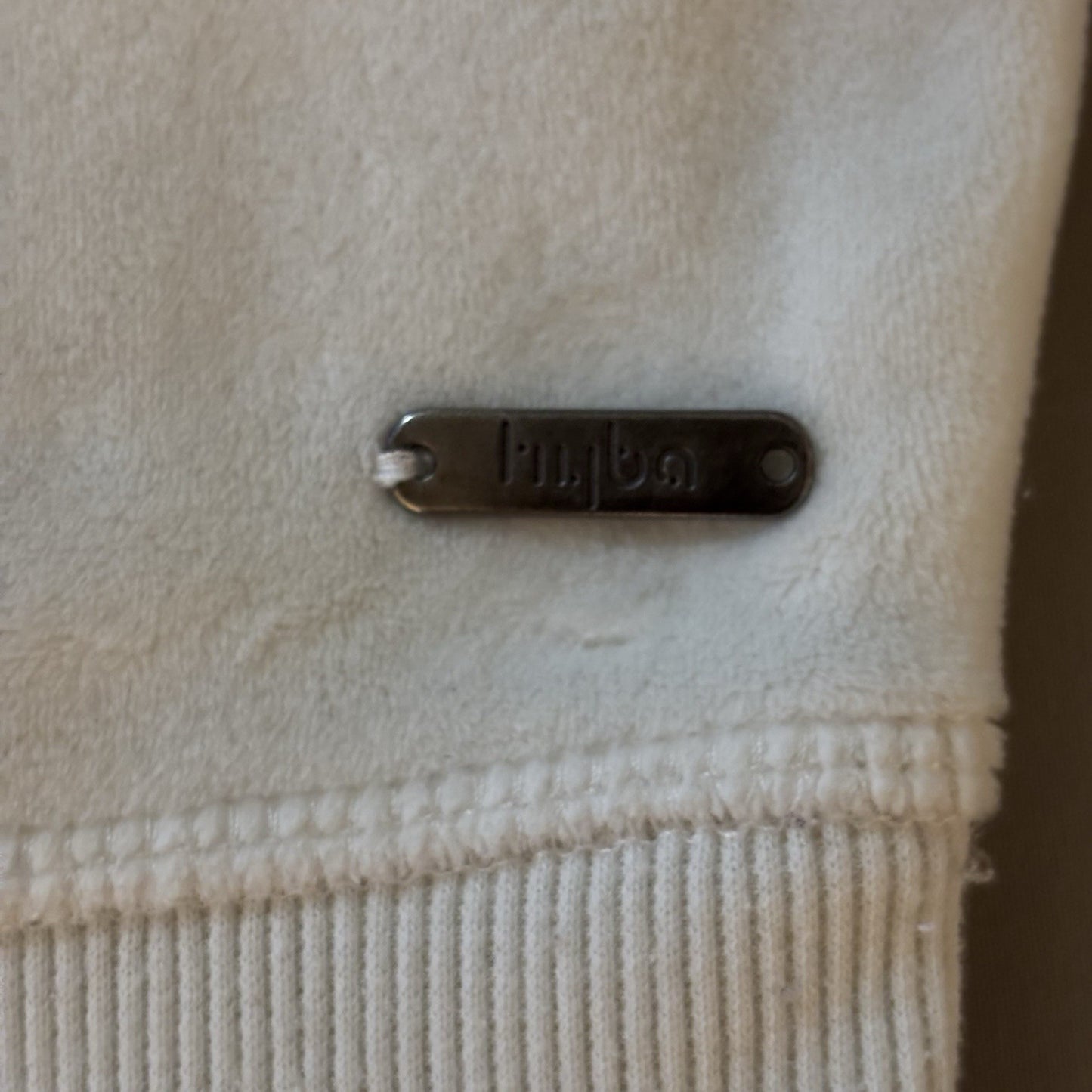 Hyba Funnel Neck White Sweatshirt XL Cozy Minimalist Athleisure Kangaroo Pocket