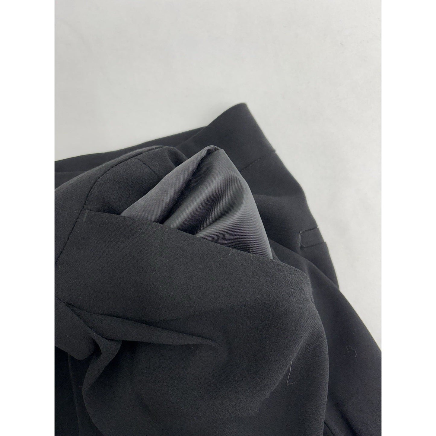 Kenneth Cole Reaction Black Capri Dress Pants Y2K Office Siren Quiet Luxury M