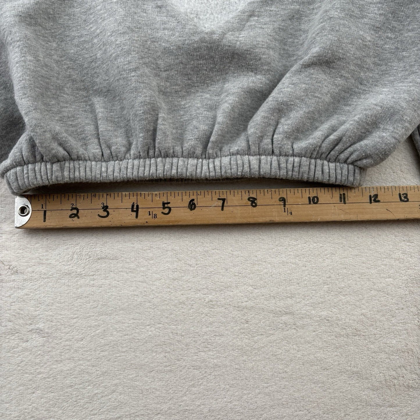 PrettyLittleThing Grey Cropped Sweatshirt V Neck Size Small Athleisure Y2K