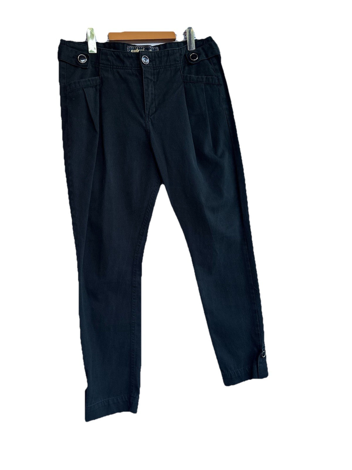 Colcci Black Pleated Tapered Jeans | 8 — front view